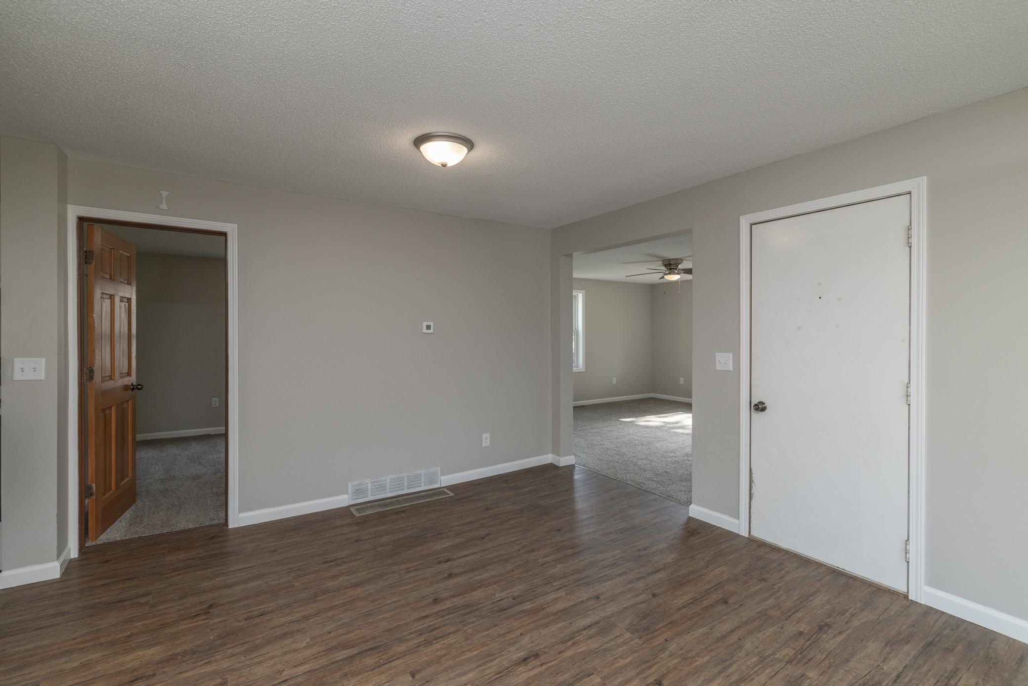 property viewer photo 6