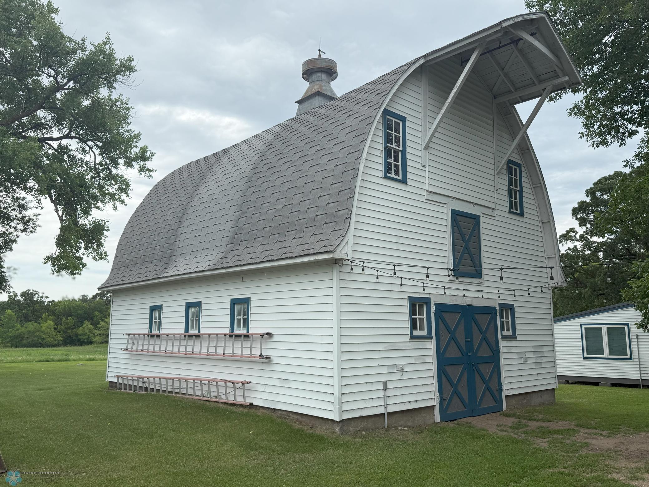 main property photo 42