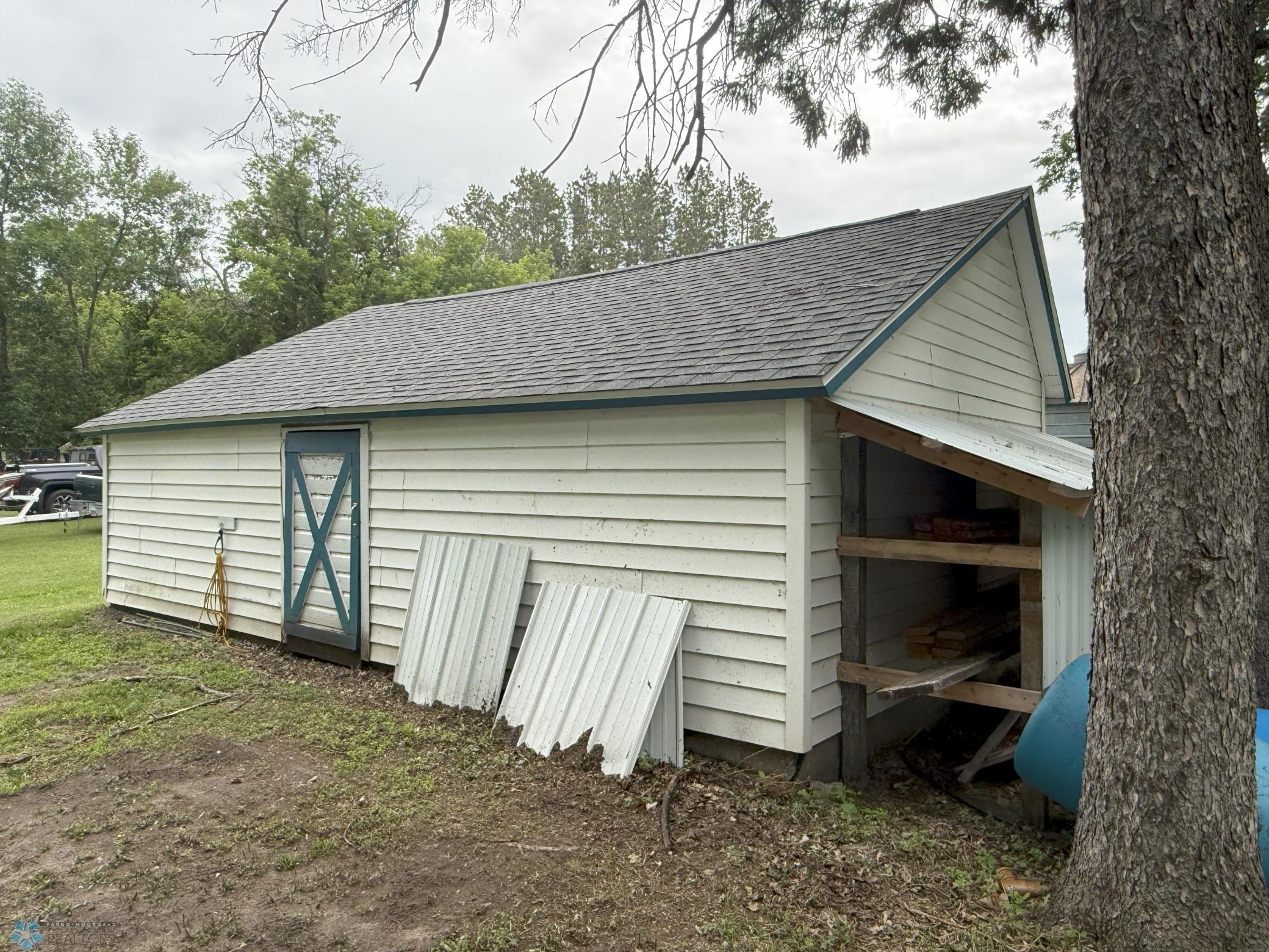 main property photo 58