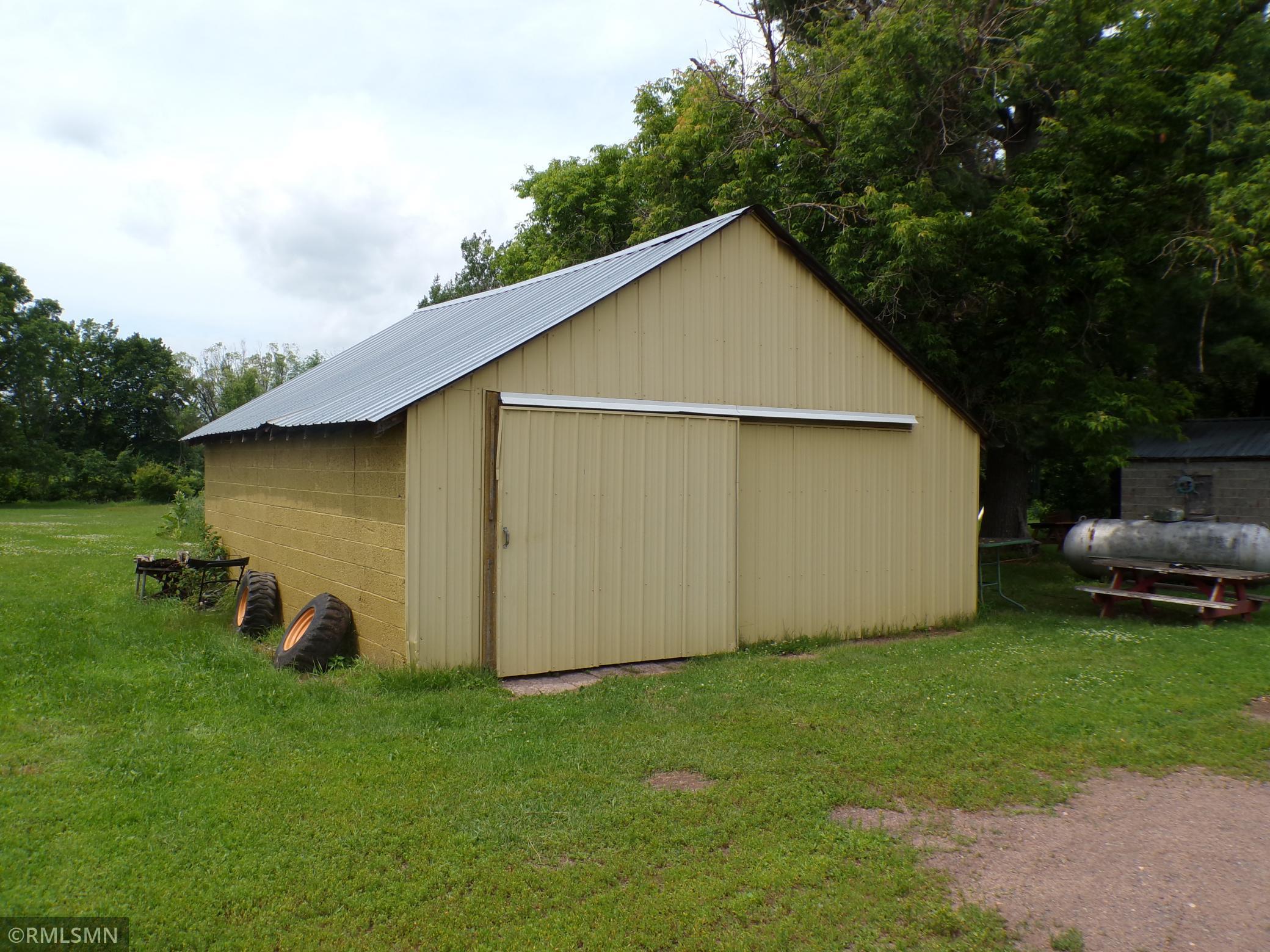 main property photo 15