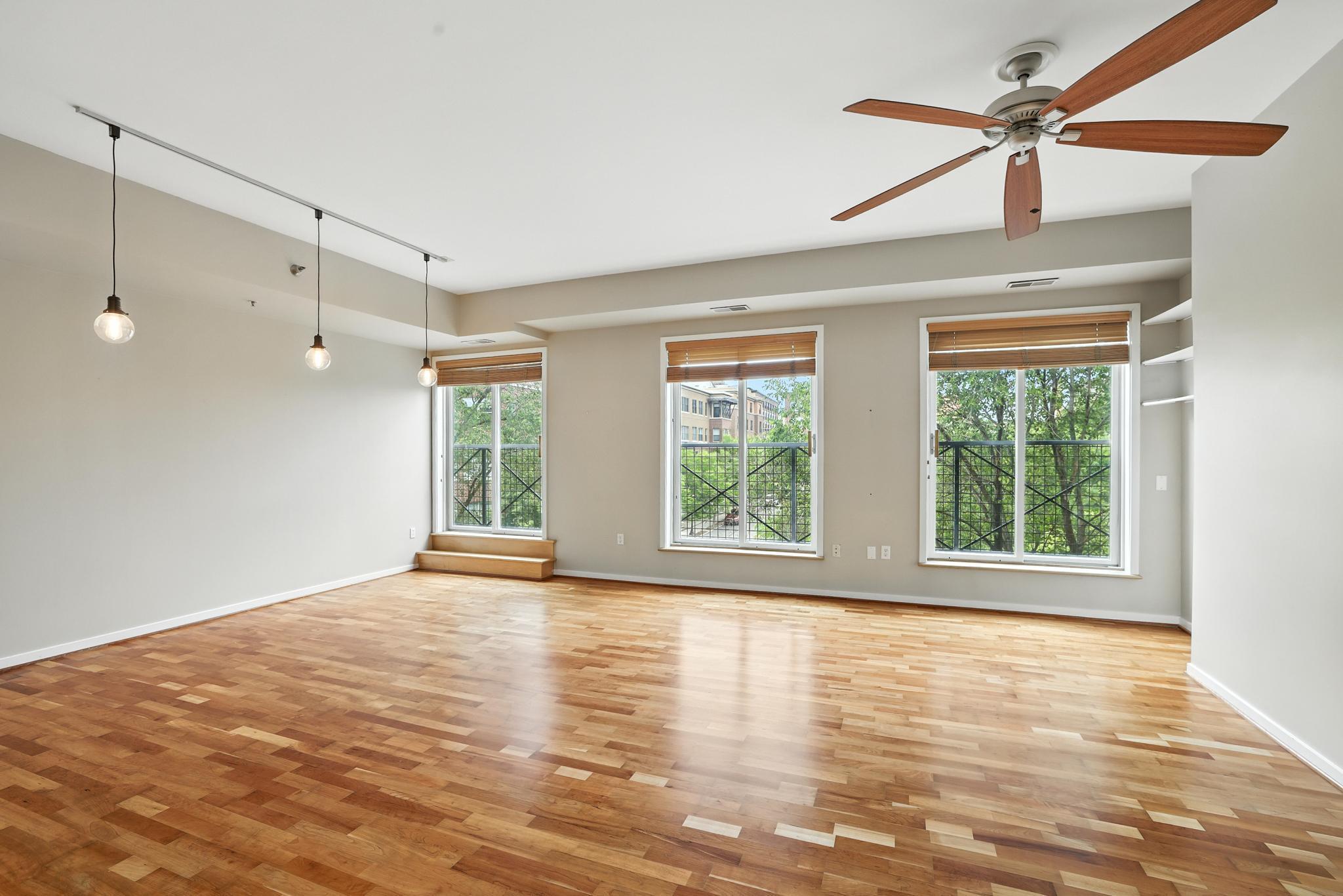 property viewer photo 11