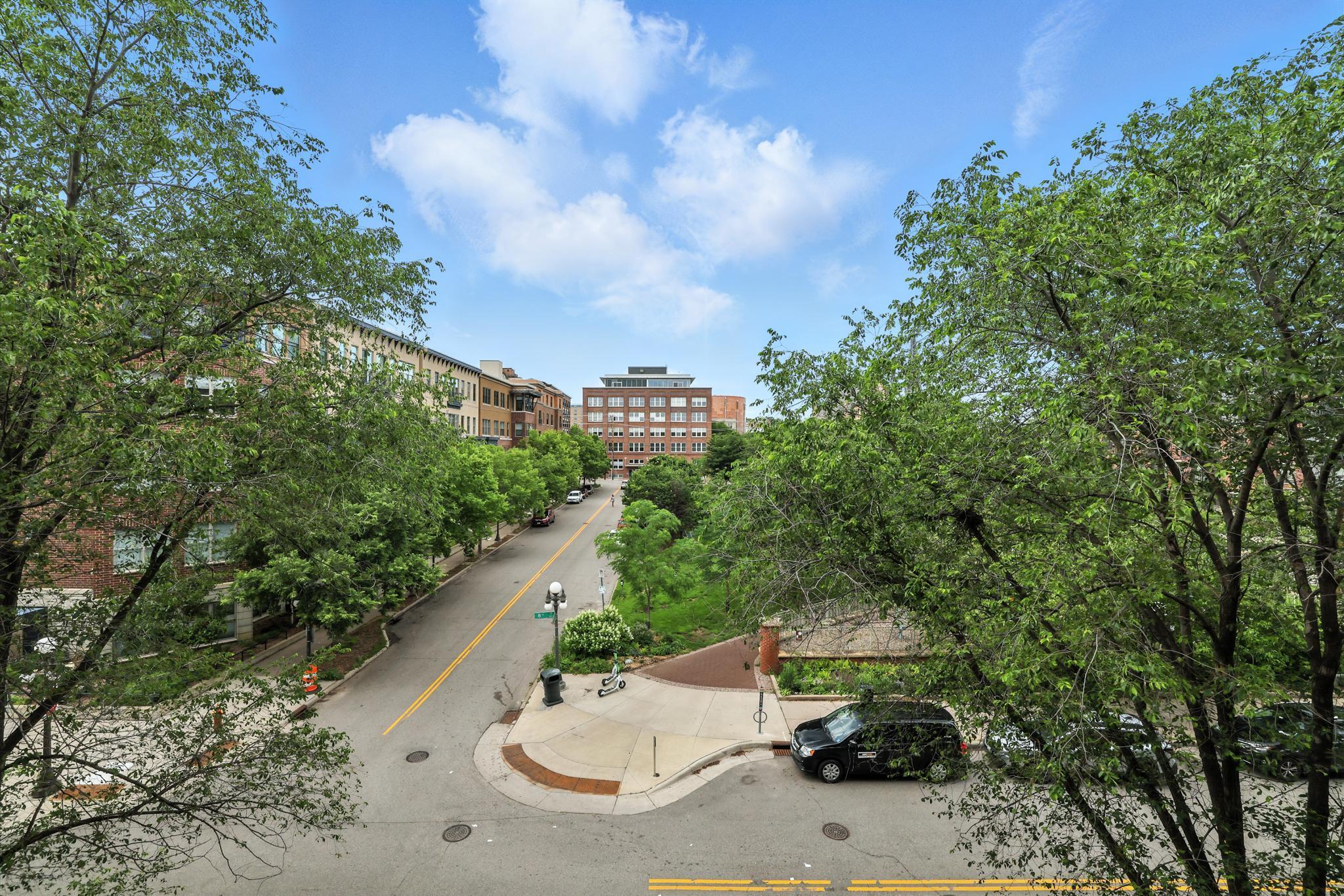 property viewer photo 32