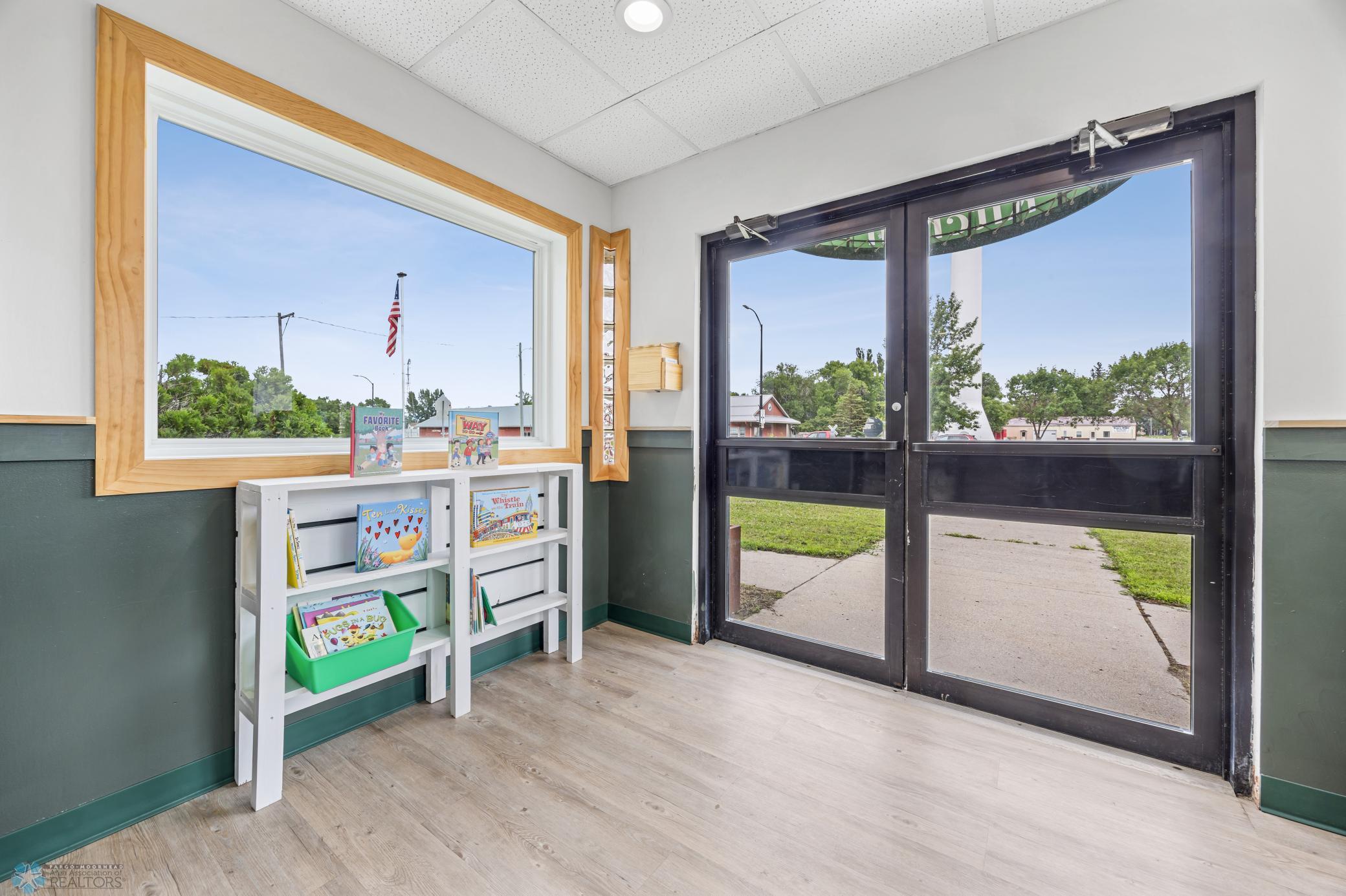 main property photo 2