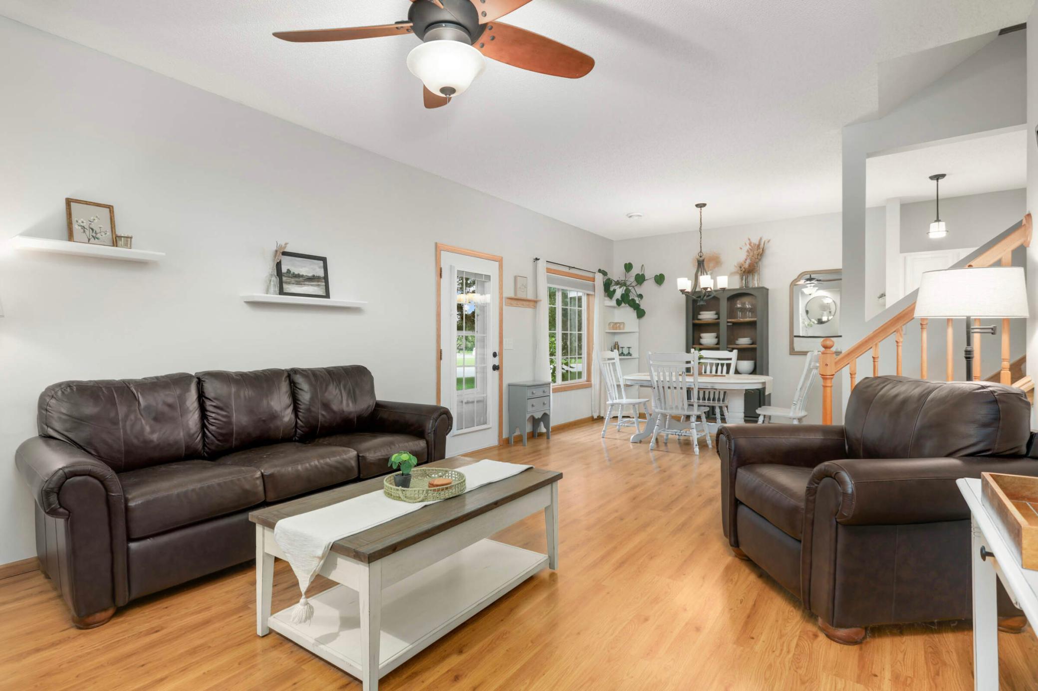 property viewer photo 1