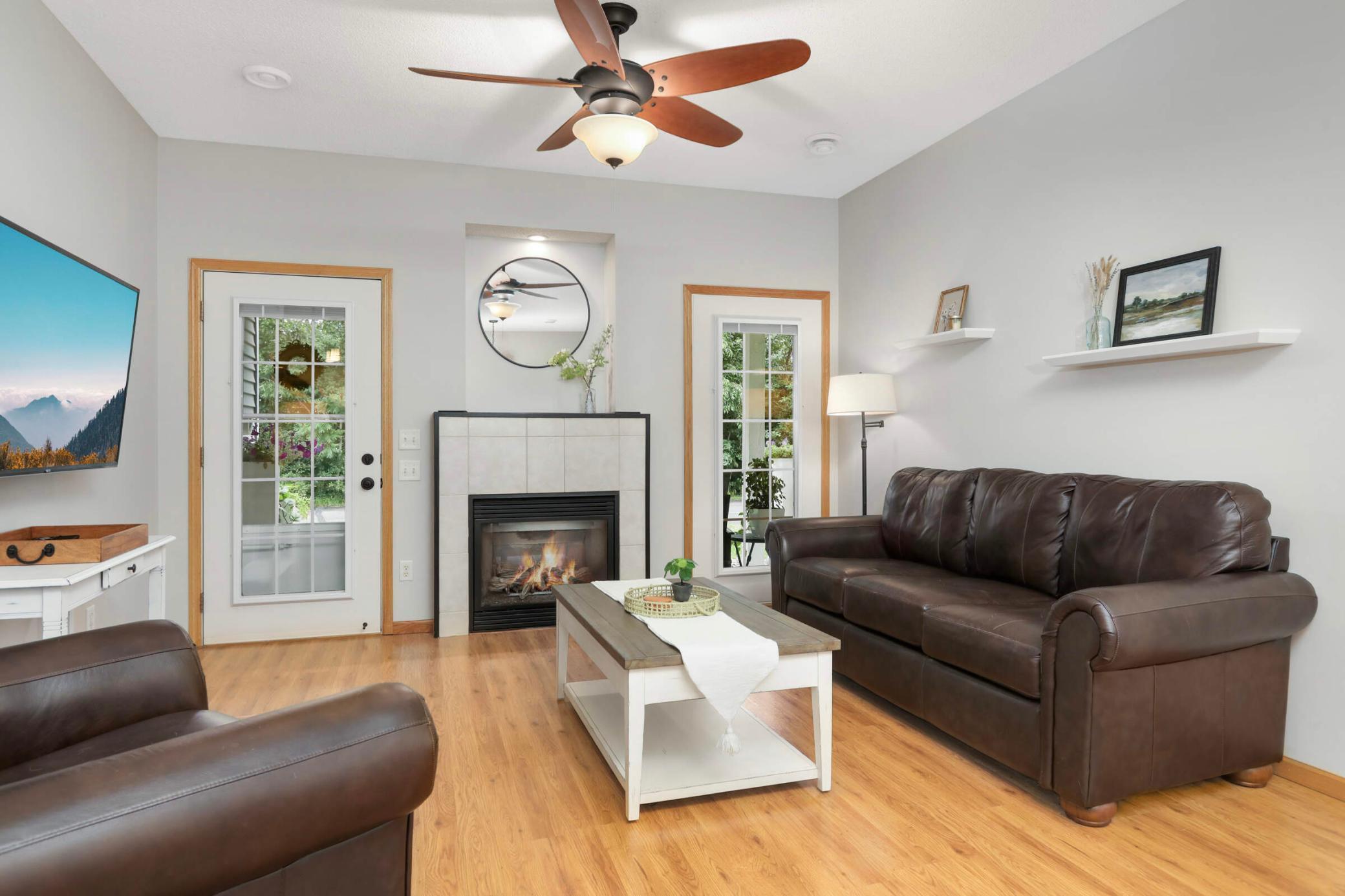 property viewer photo 2
