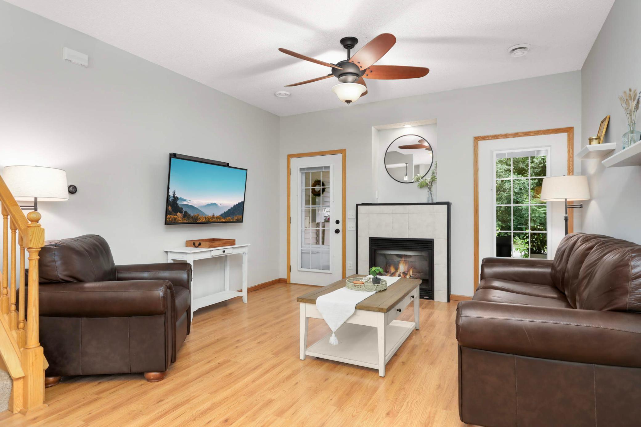 property viewer photo 3