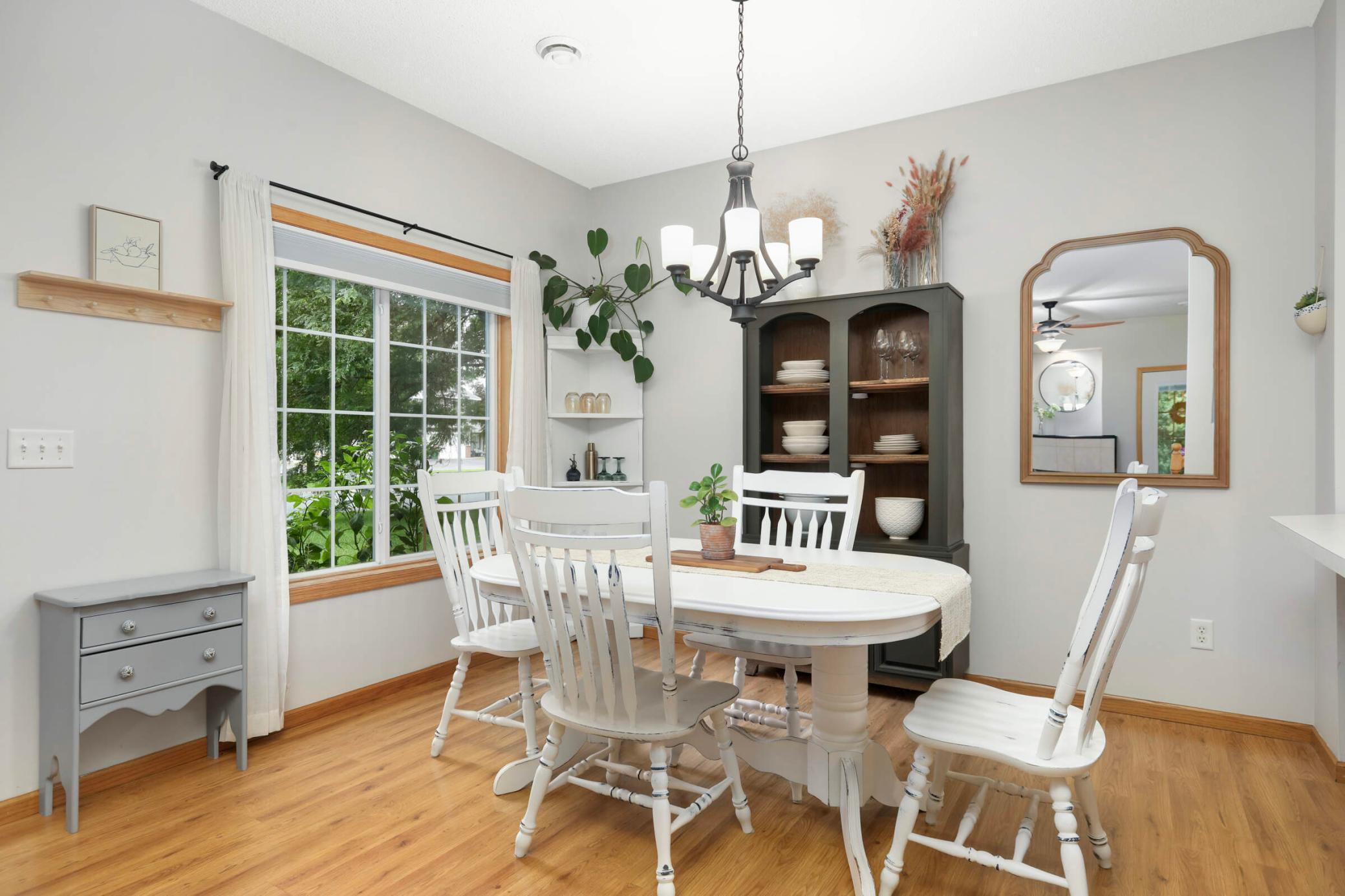 property viewer photo 6