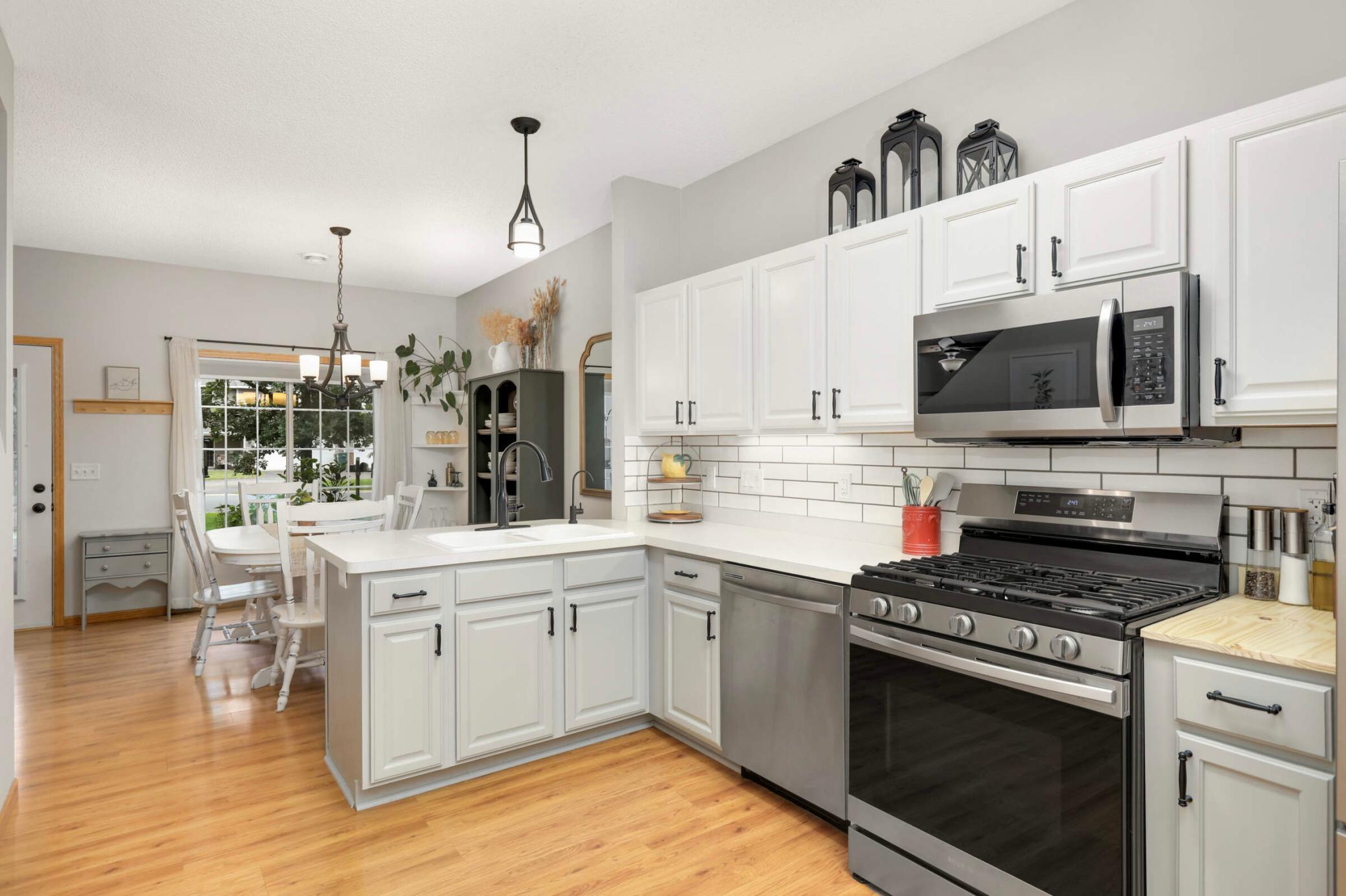 property viewer photo 9
