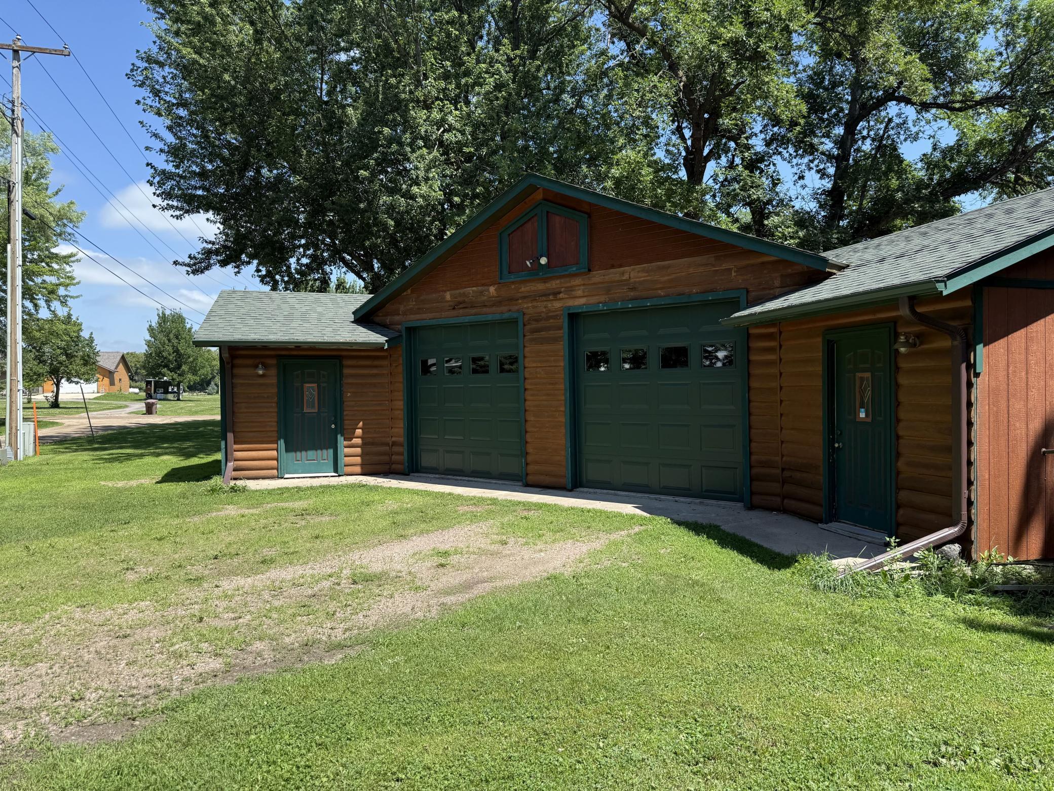 main property photo 35
