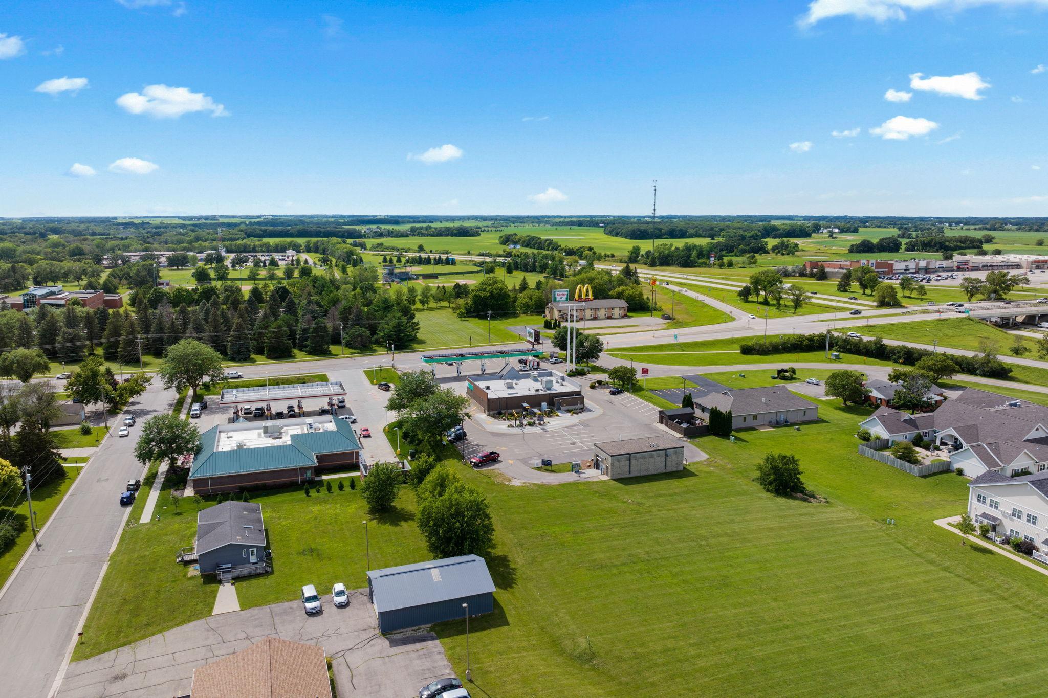 main property photo 27