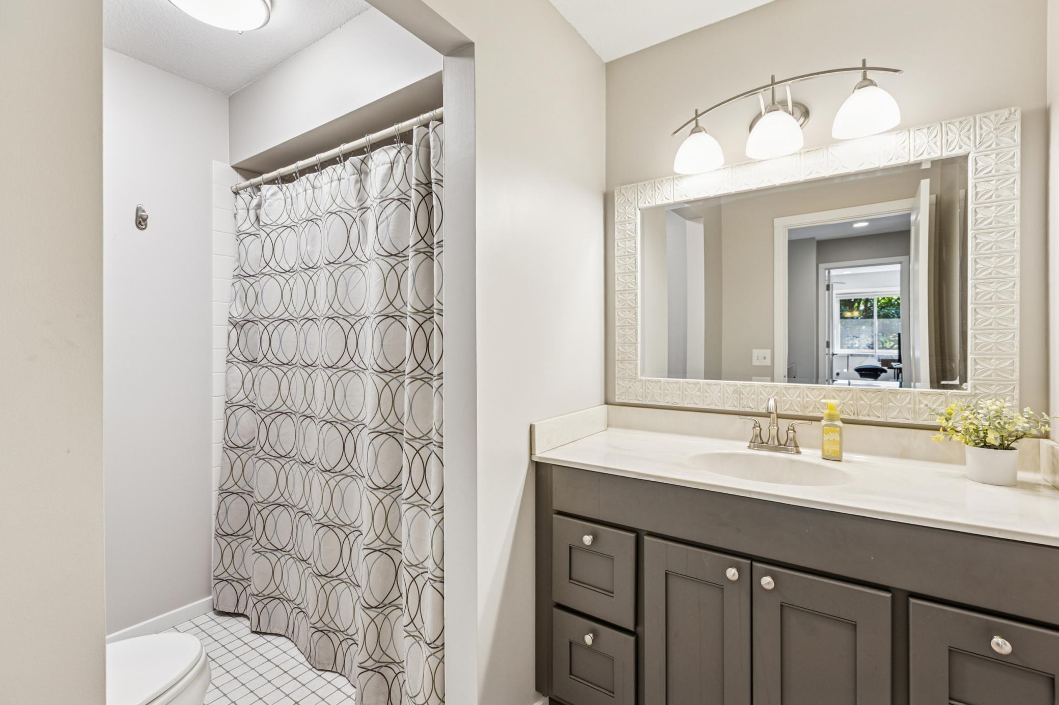 property viewer photo 18