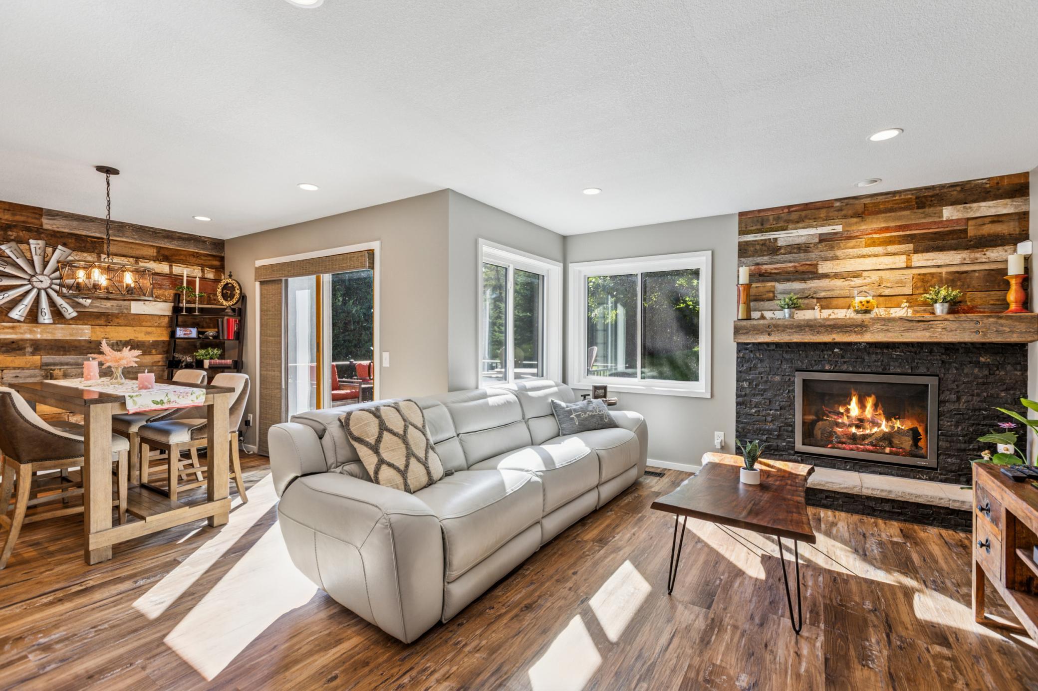 property viewer photo 5