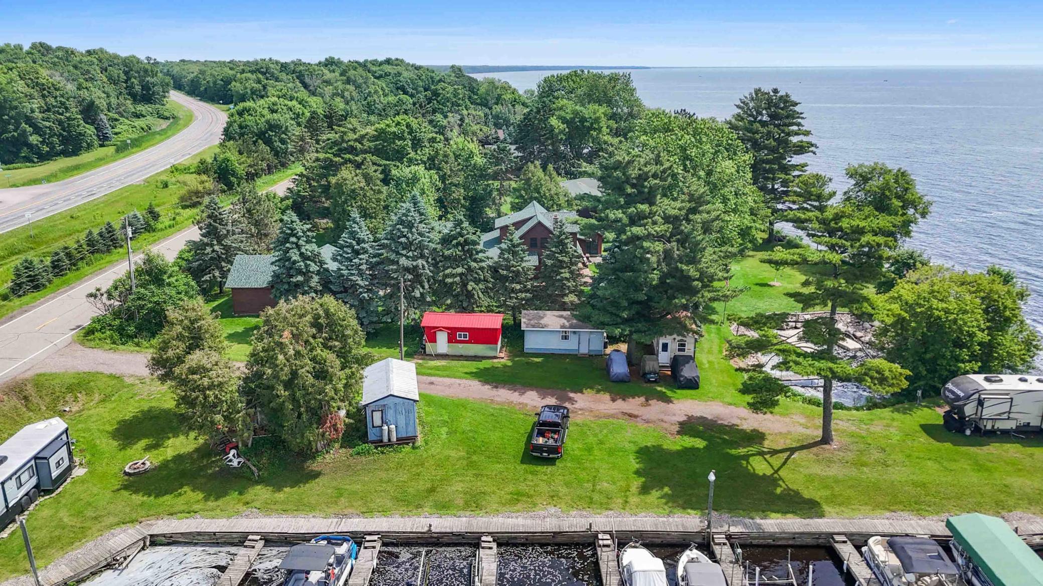 main property photo 4