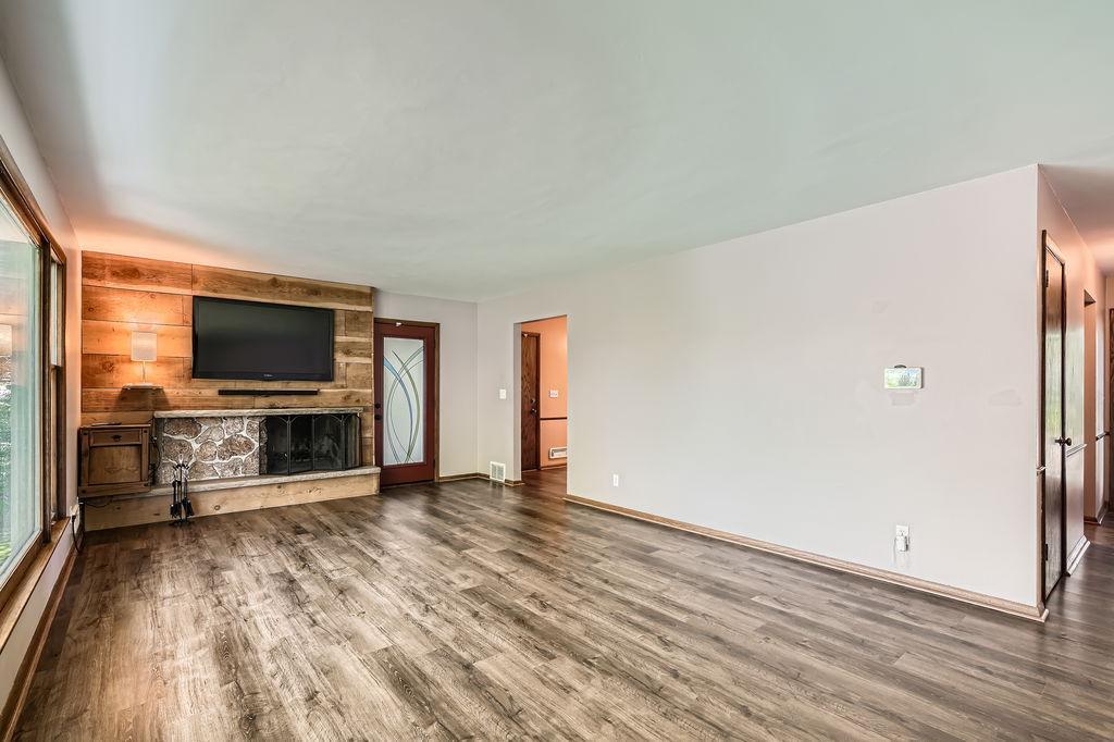 property viewer photo 5