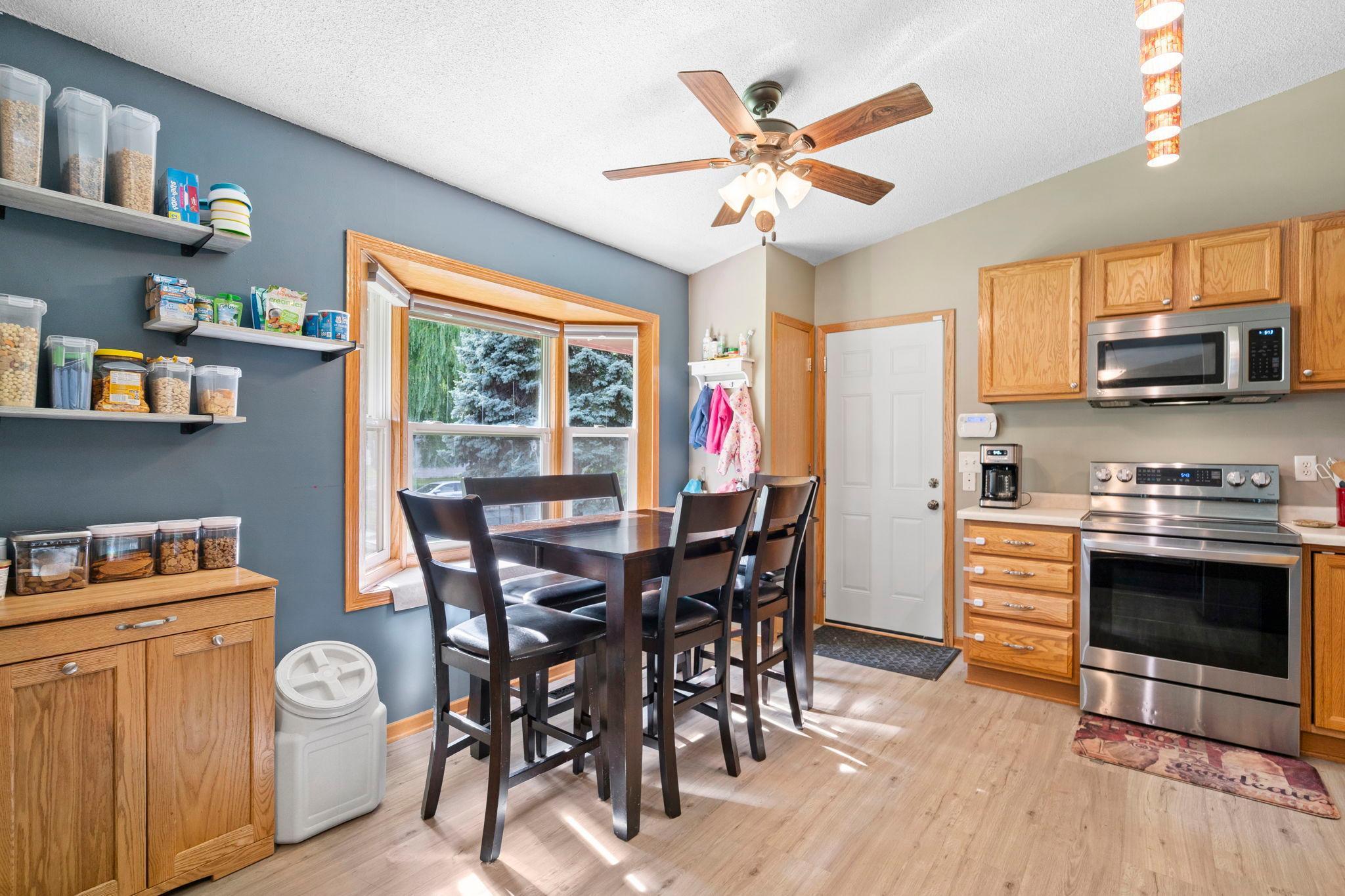 property viewer photo 3