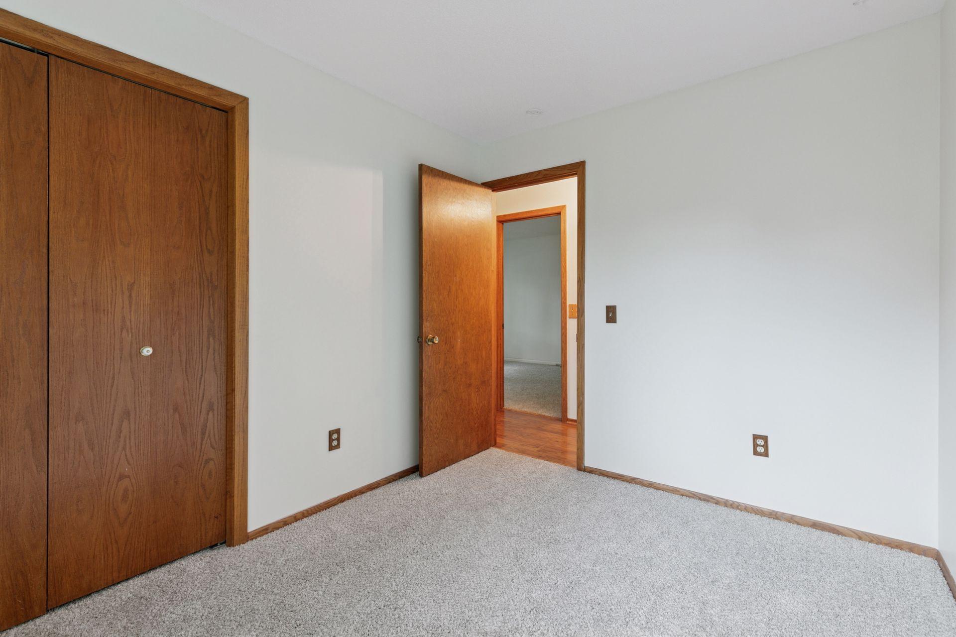property viewer photo 14