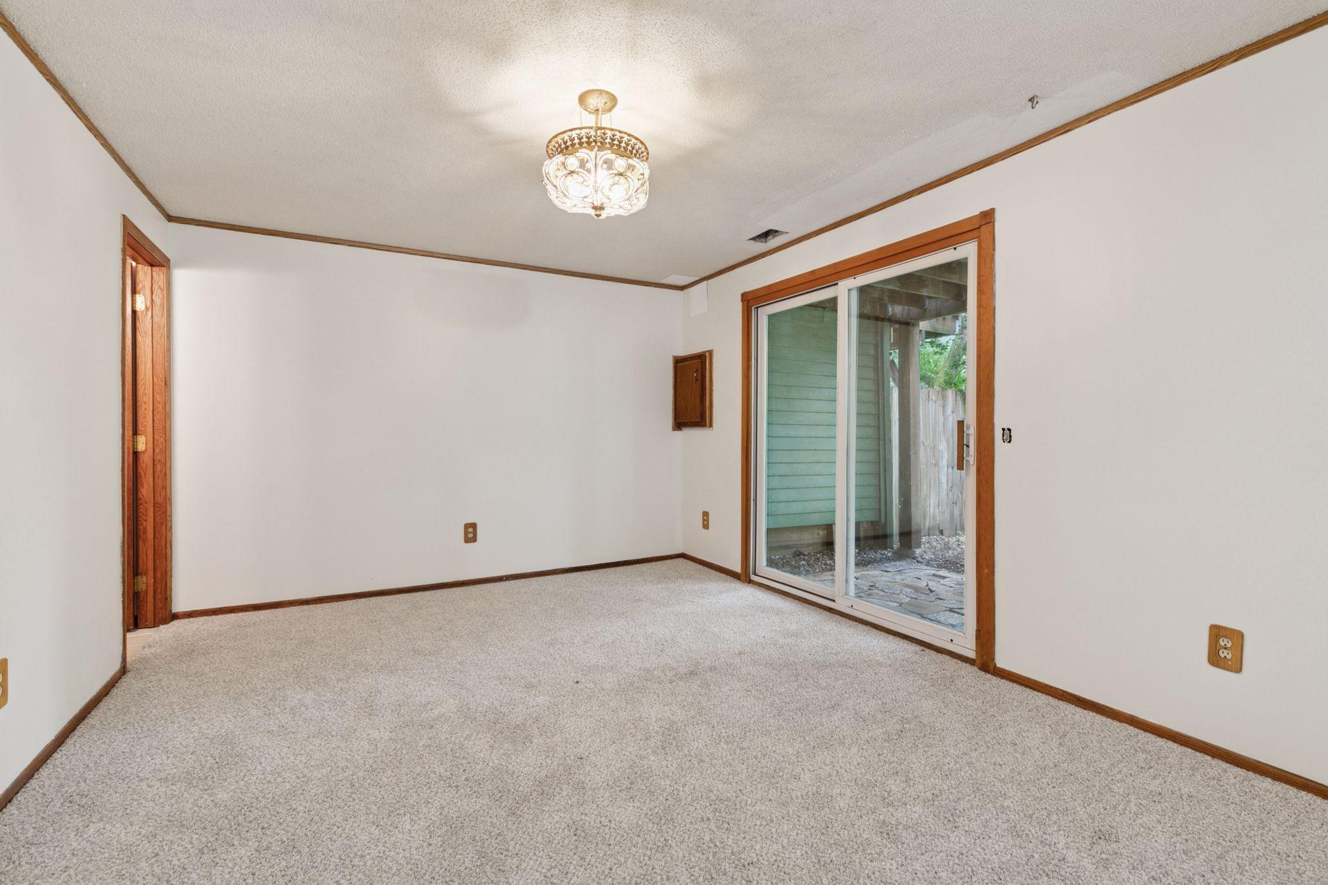 property viewer photo 20