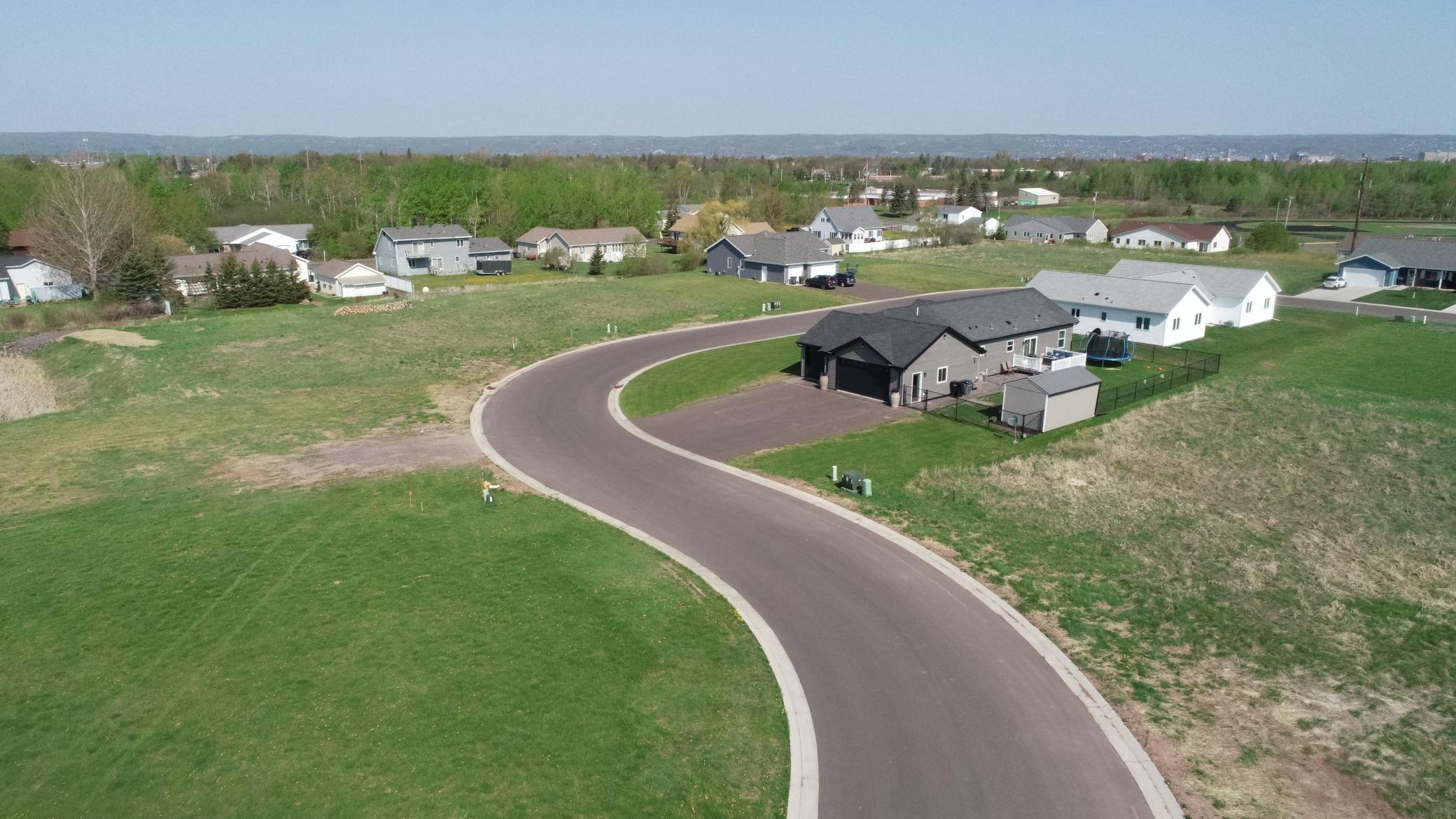 main property photo 10