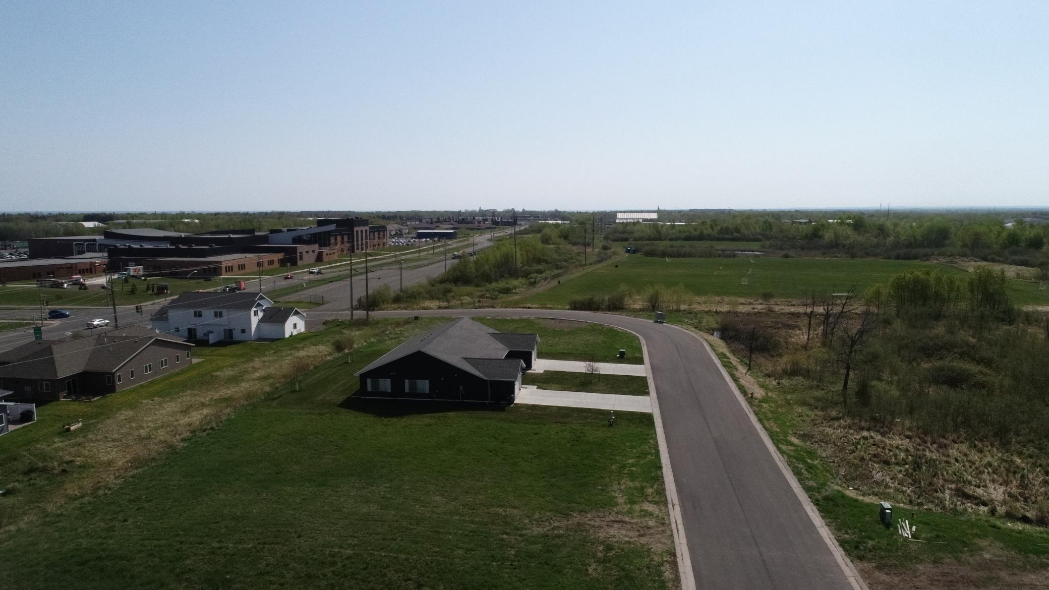 main property photo 18
