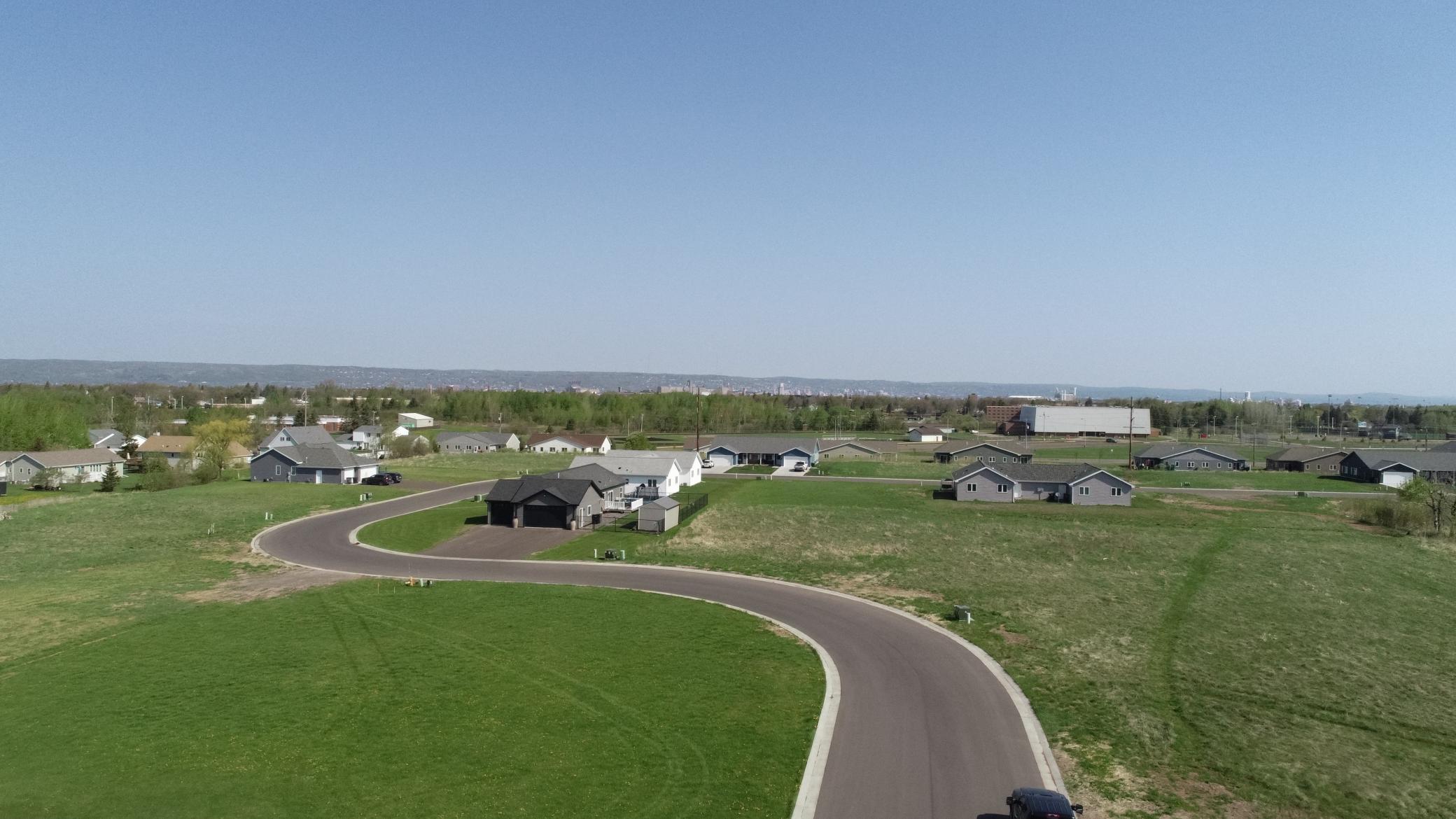 main property photo 9
