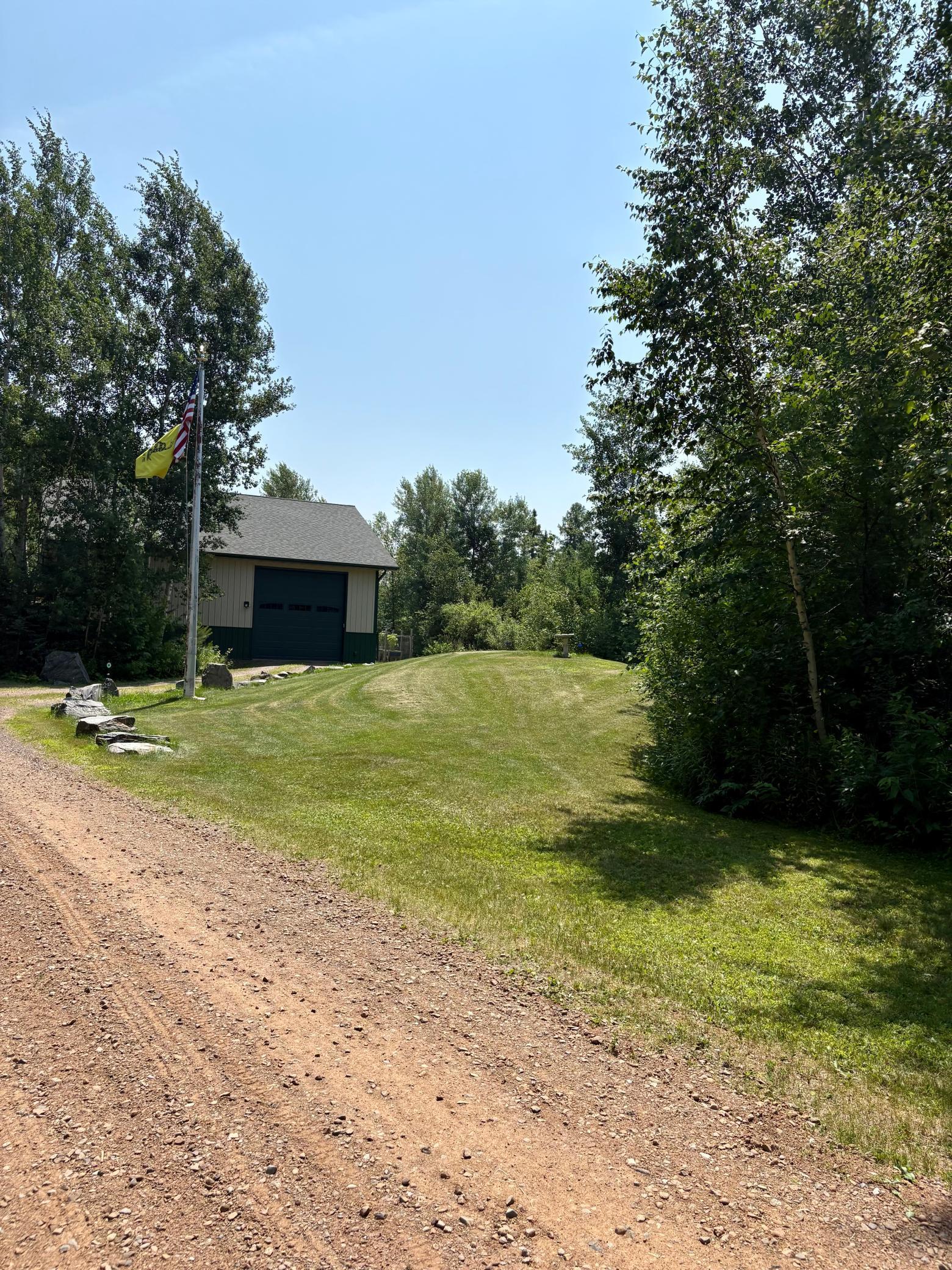 main property photo 27