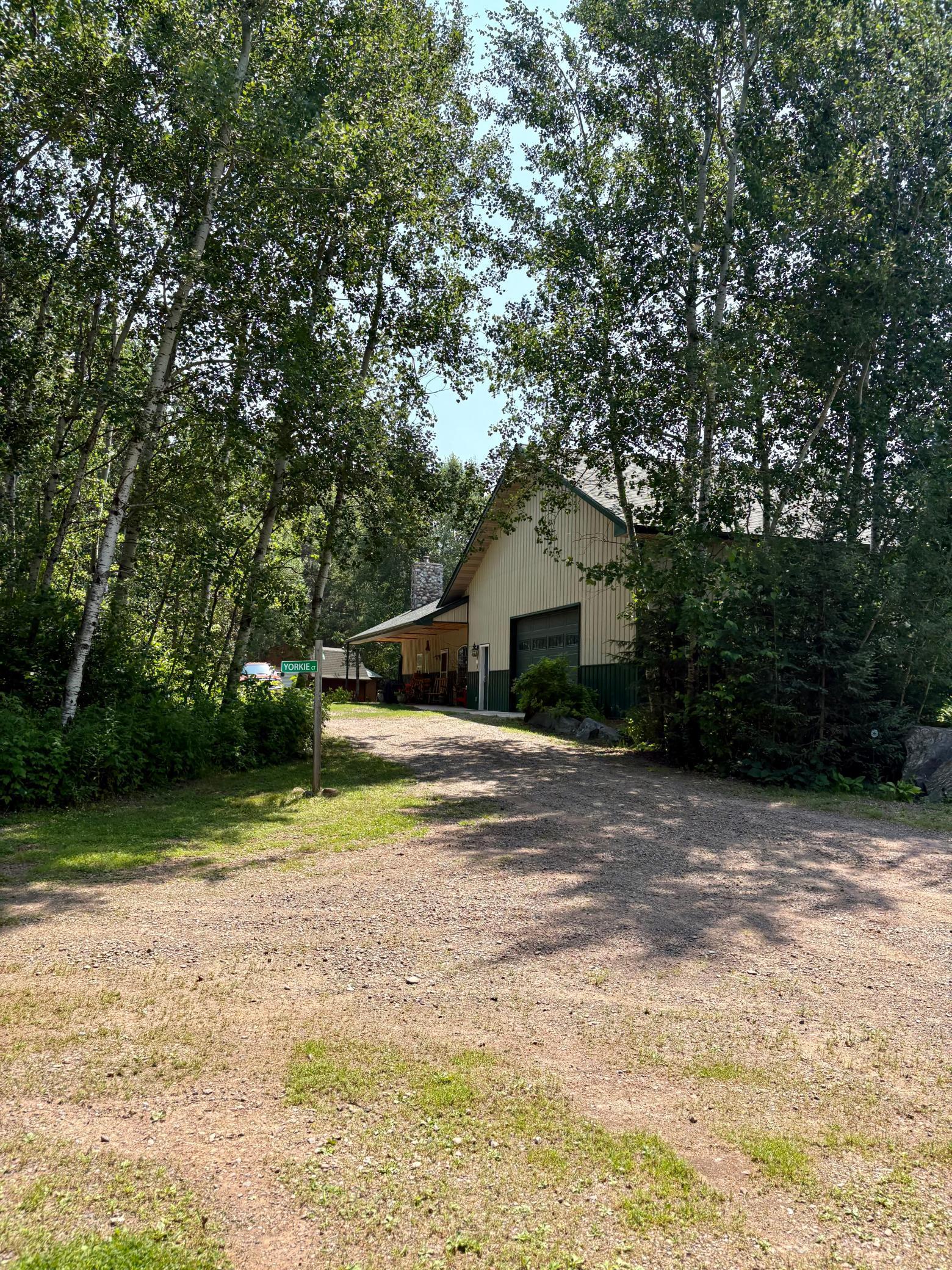 main property photo 28