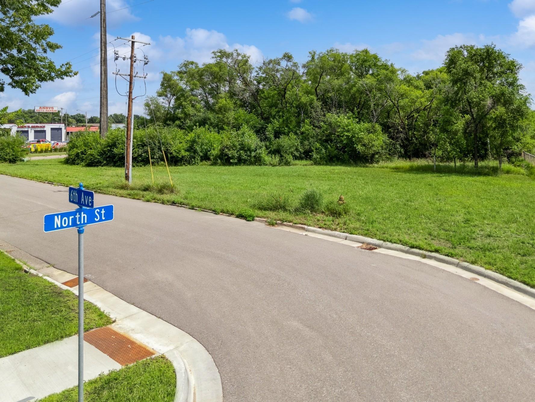 main property photo 18