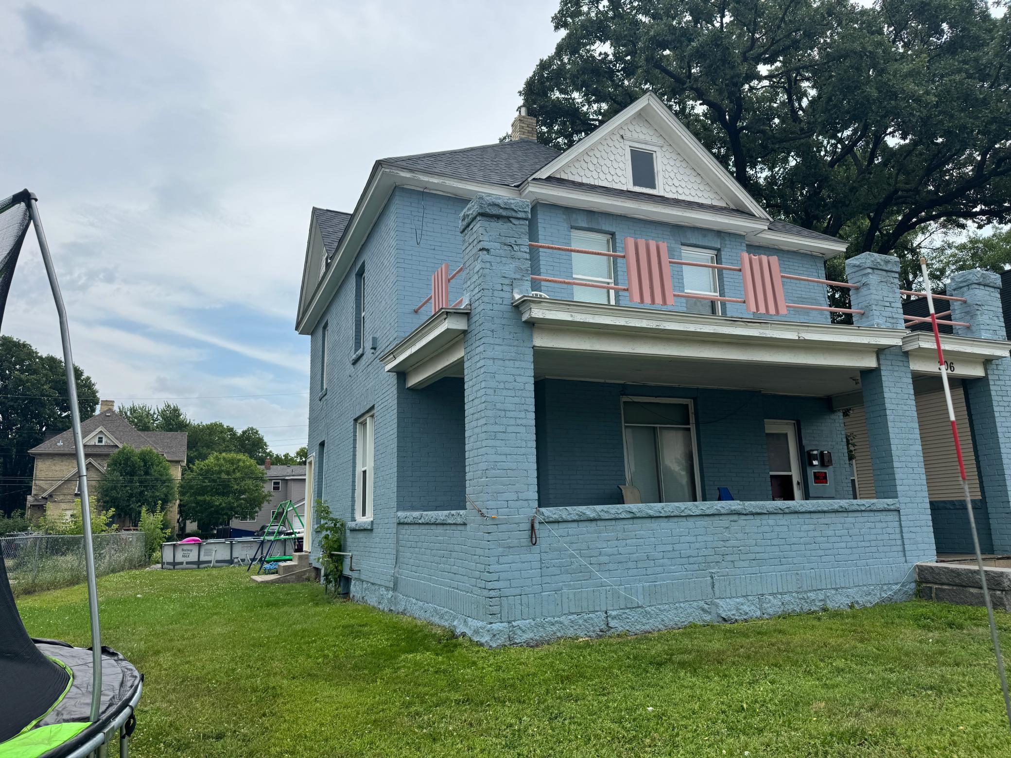 main property photo 2