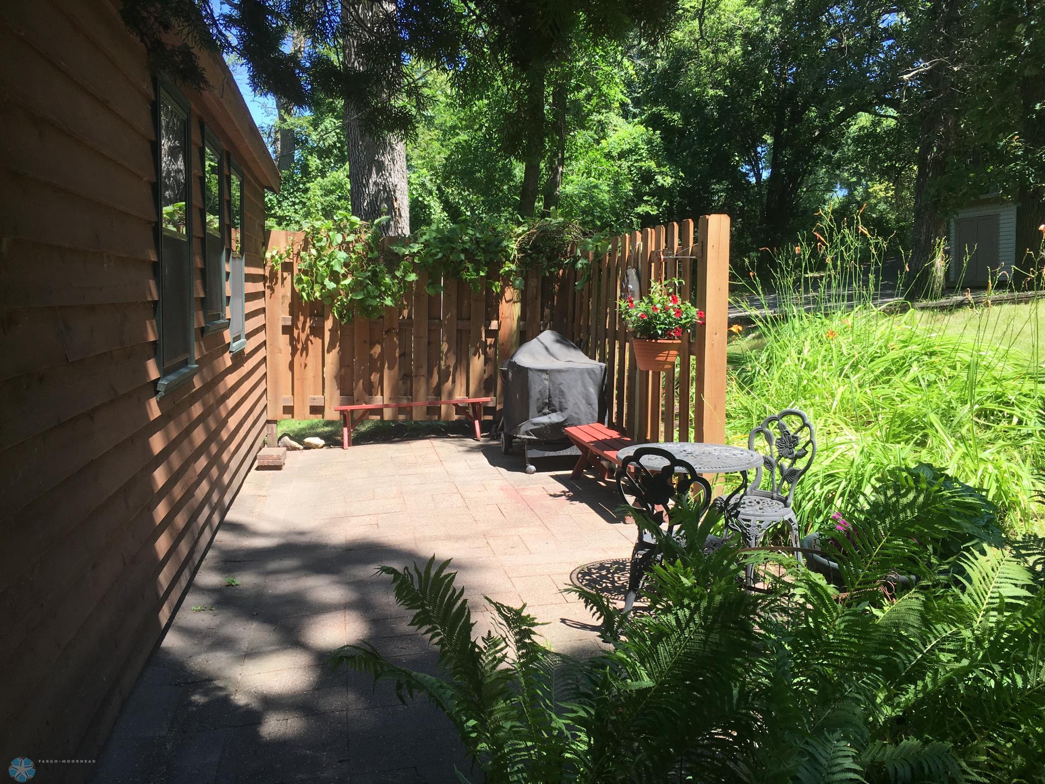 main property photo 15