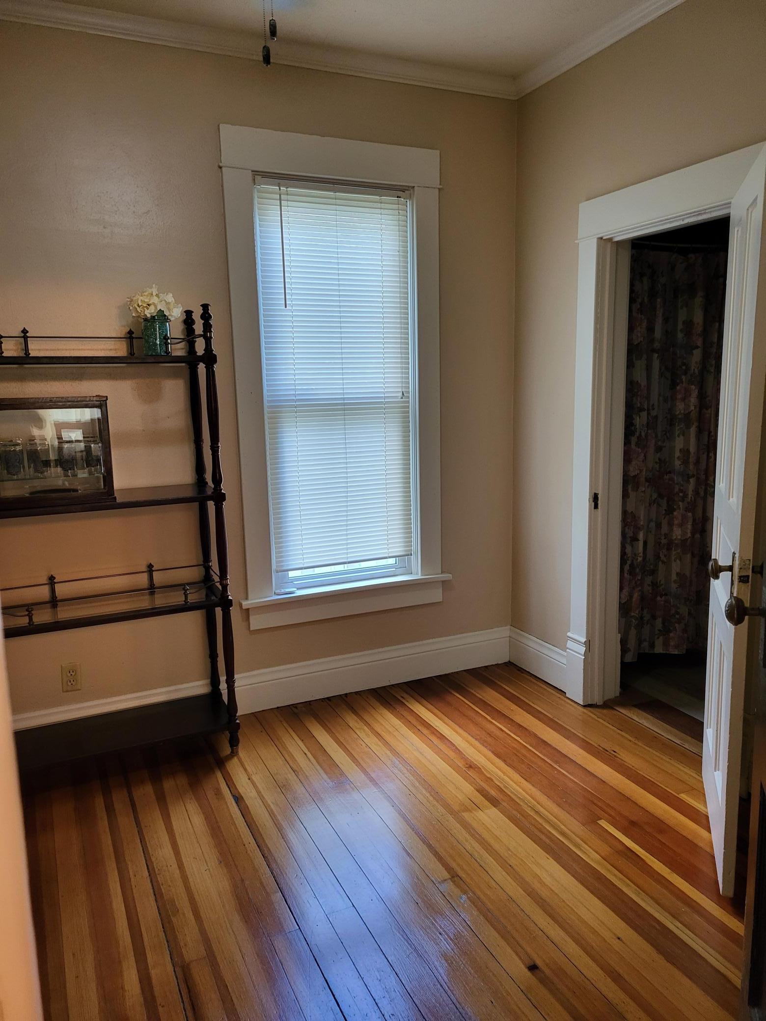 property viewer photo 18