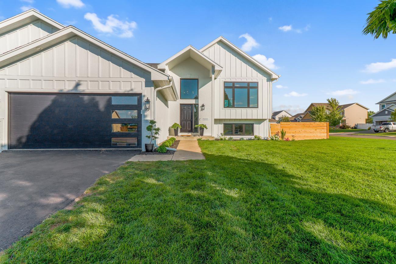 property viewer photo 1