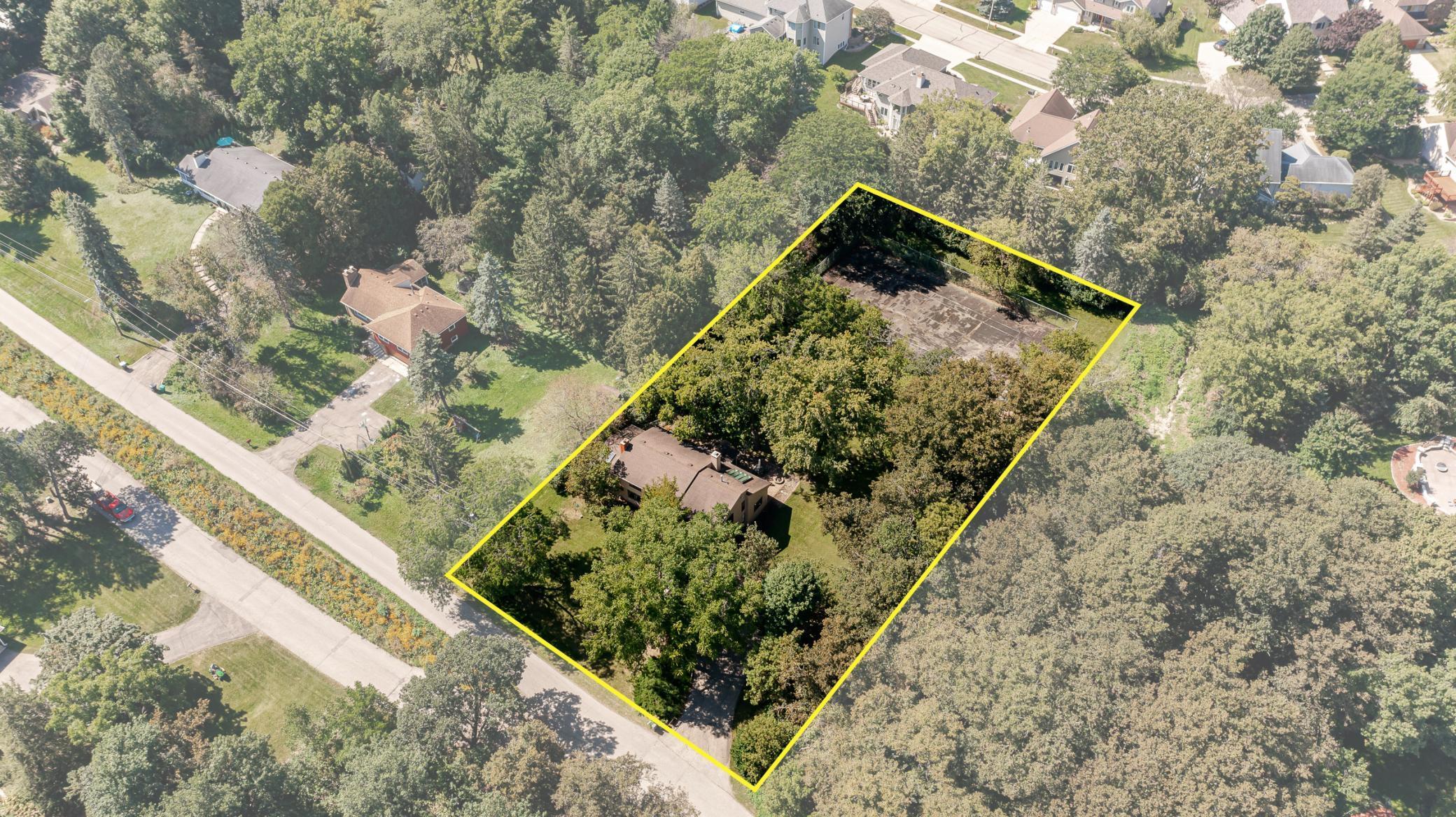 main property photo 2