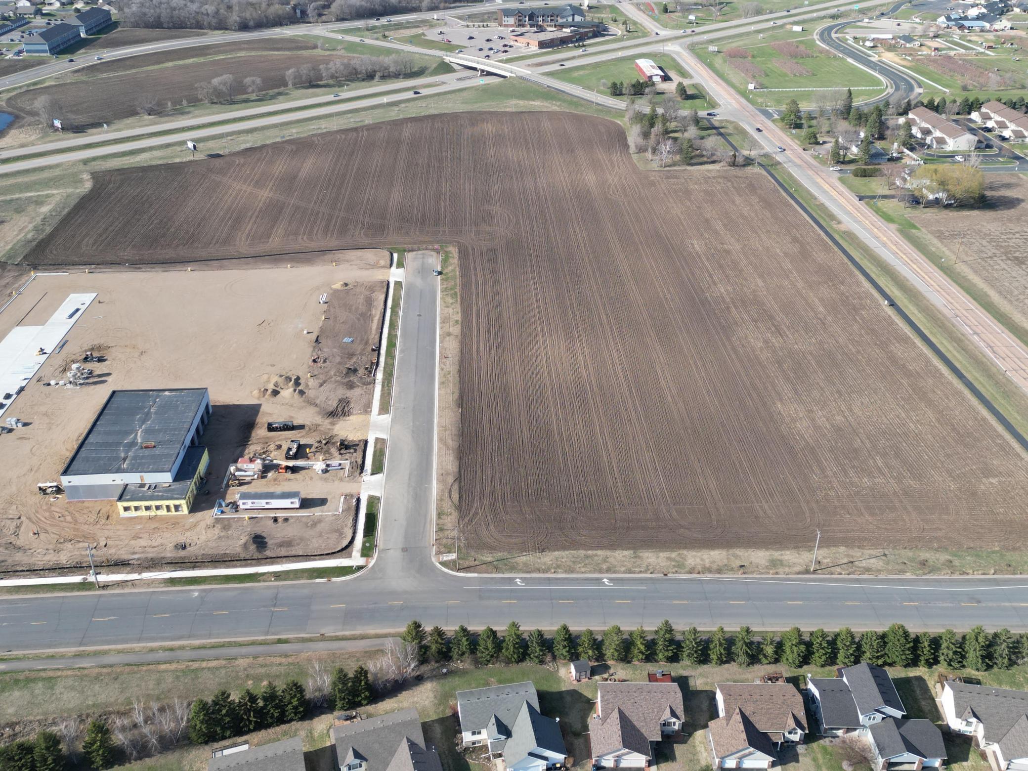 main property photo 4