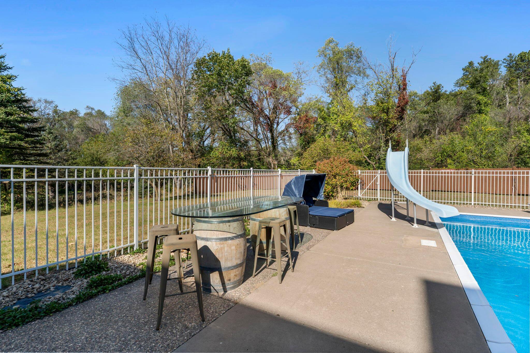 main property photo 109