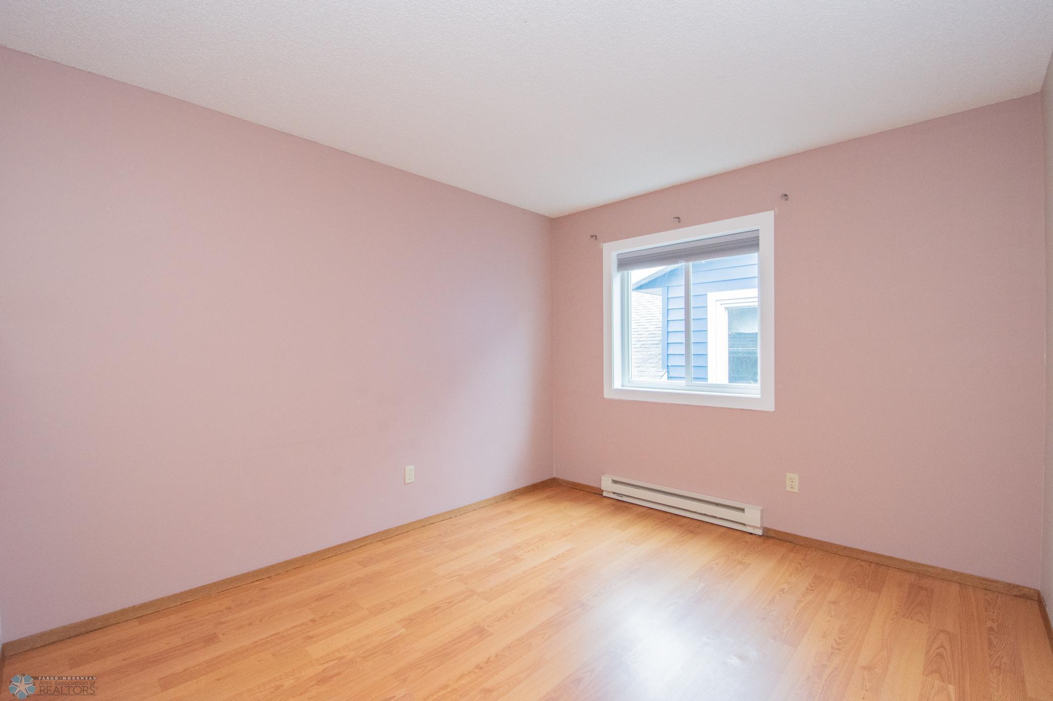 property viewer photo 20