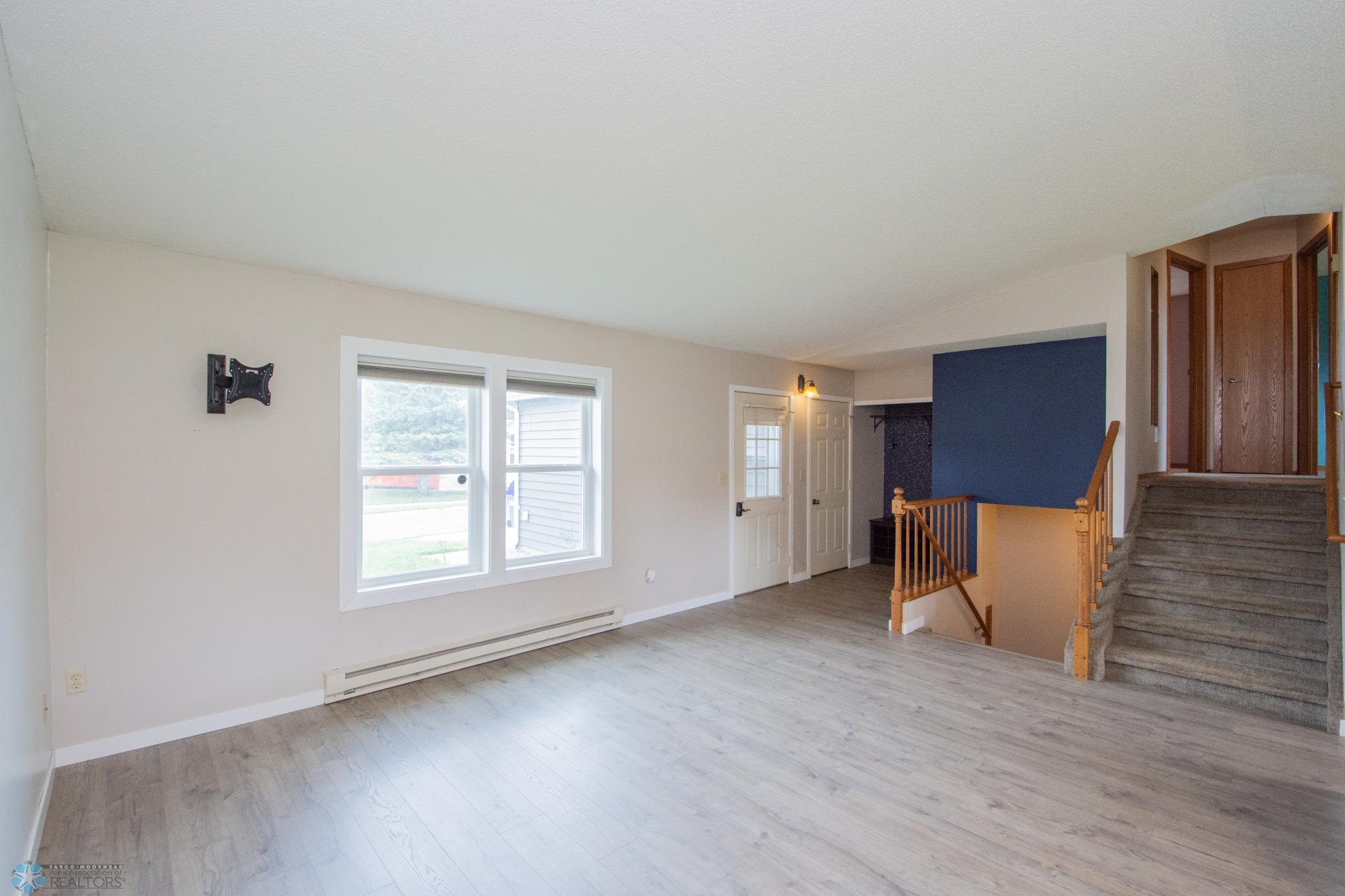 property viewer photo 3