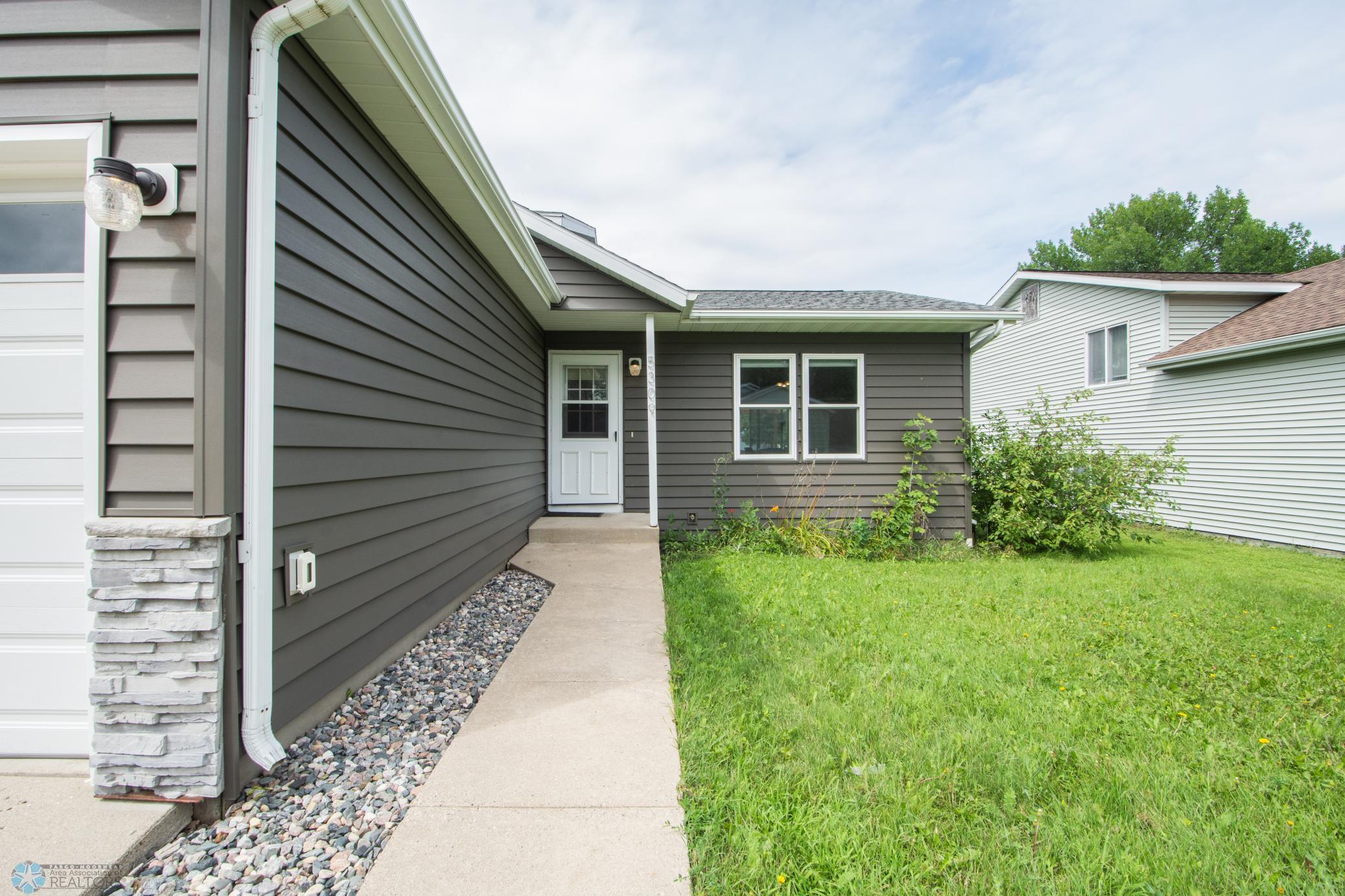 property viewer photo 7