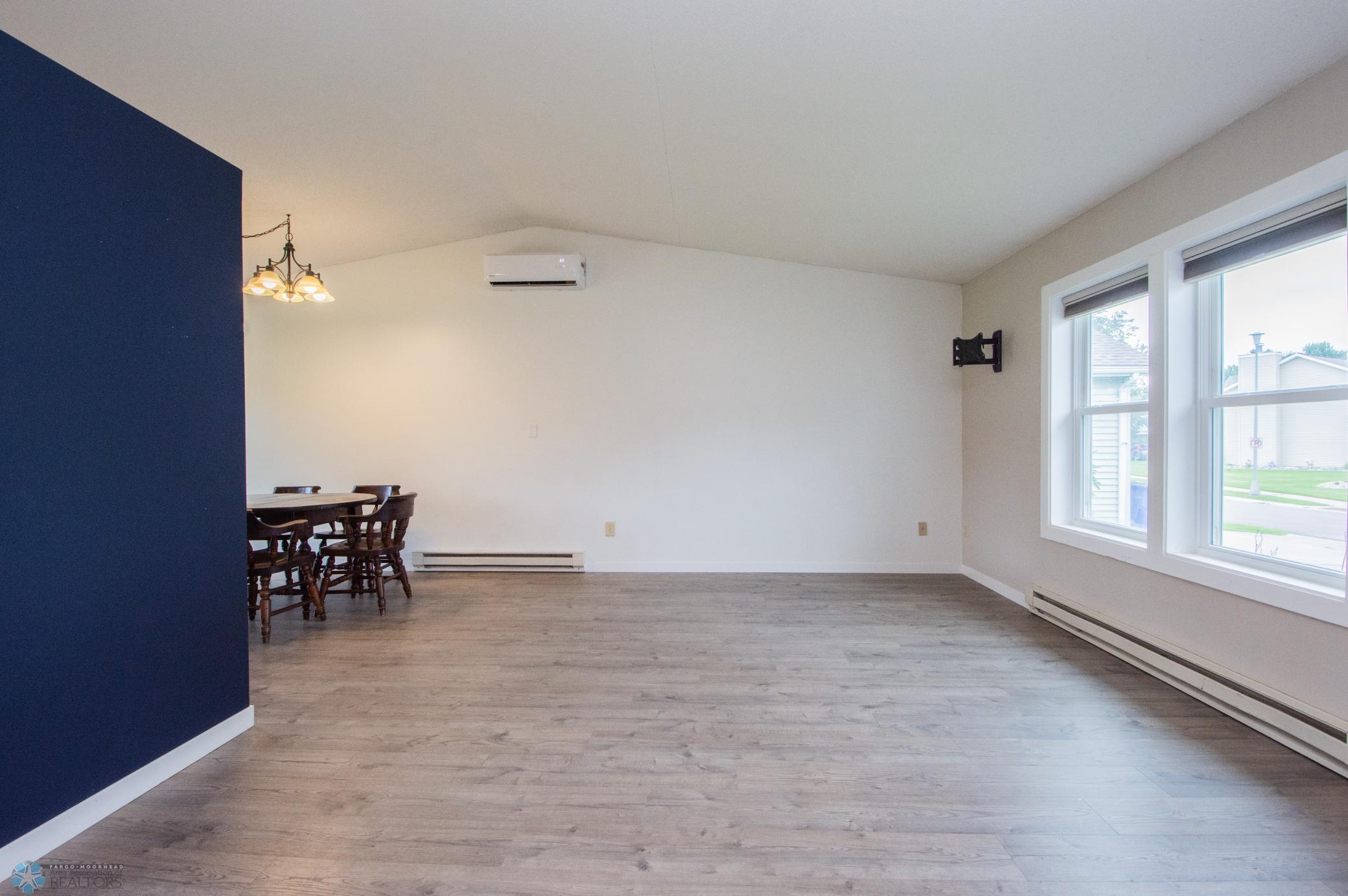 property viewer photo 9