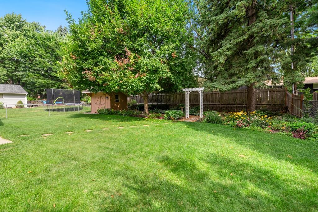 property viewer photo 19