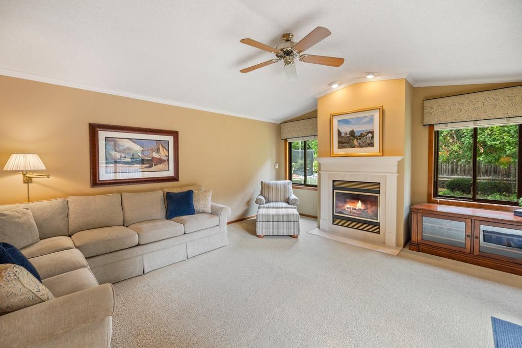 property viewer photo 2