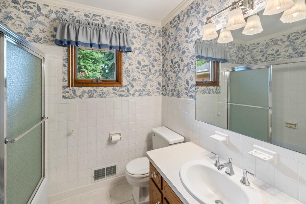 property viewer photo 9