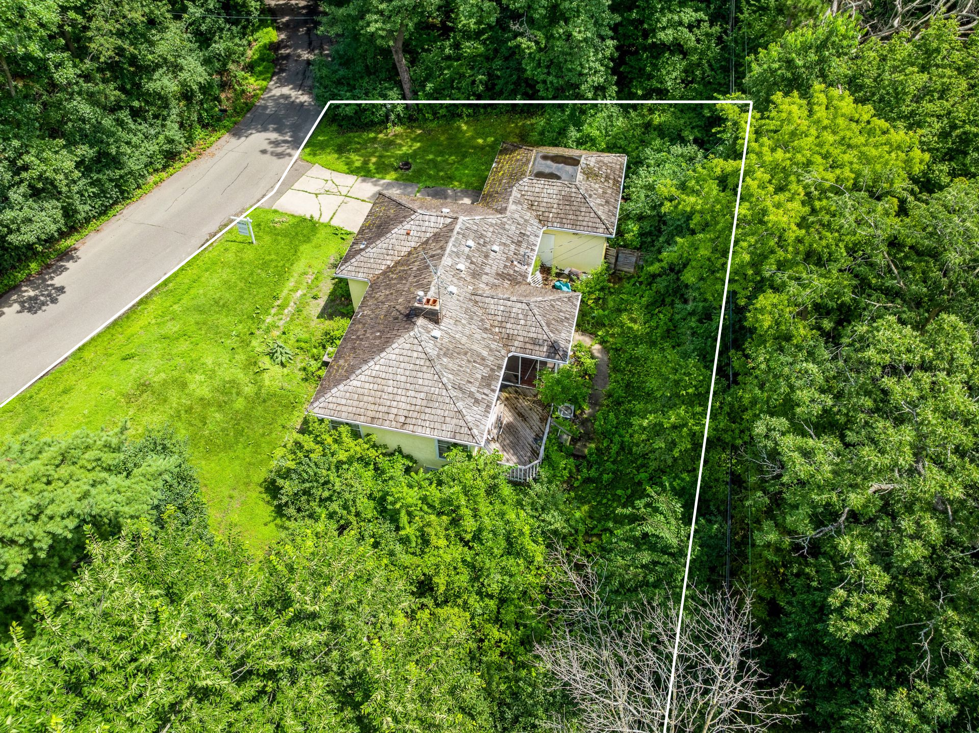 main property photo 8