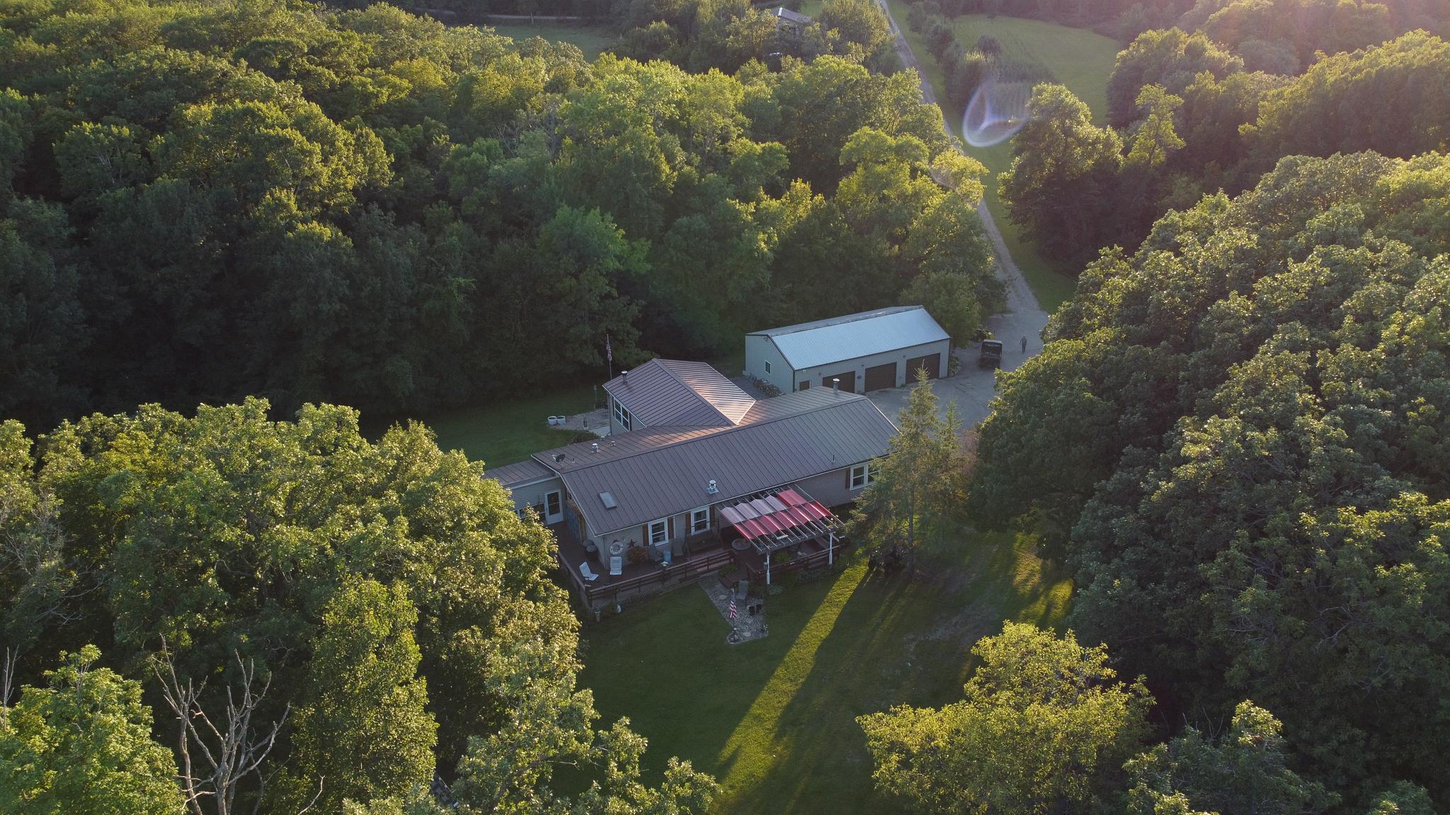 main property photo 40