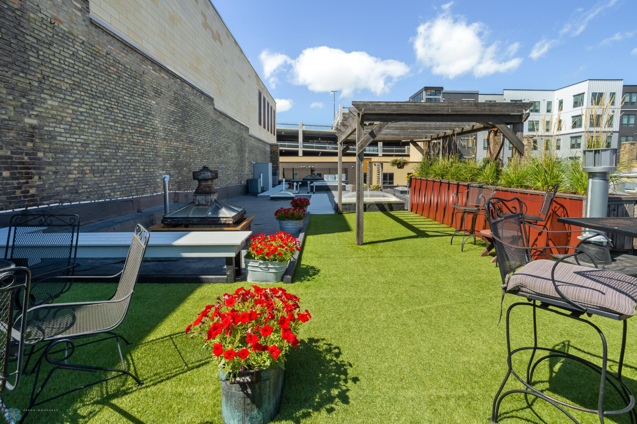 main property photo 50