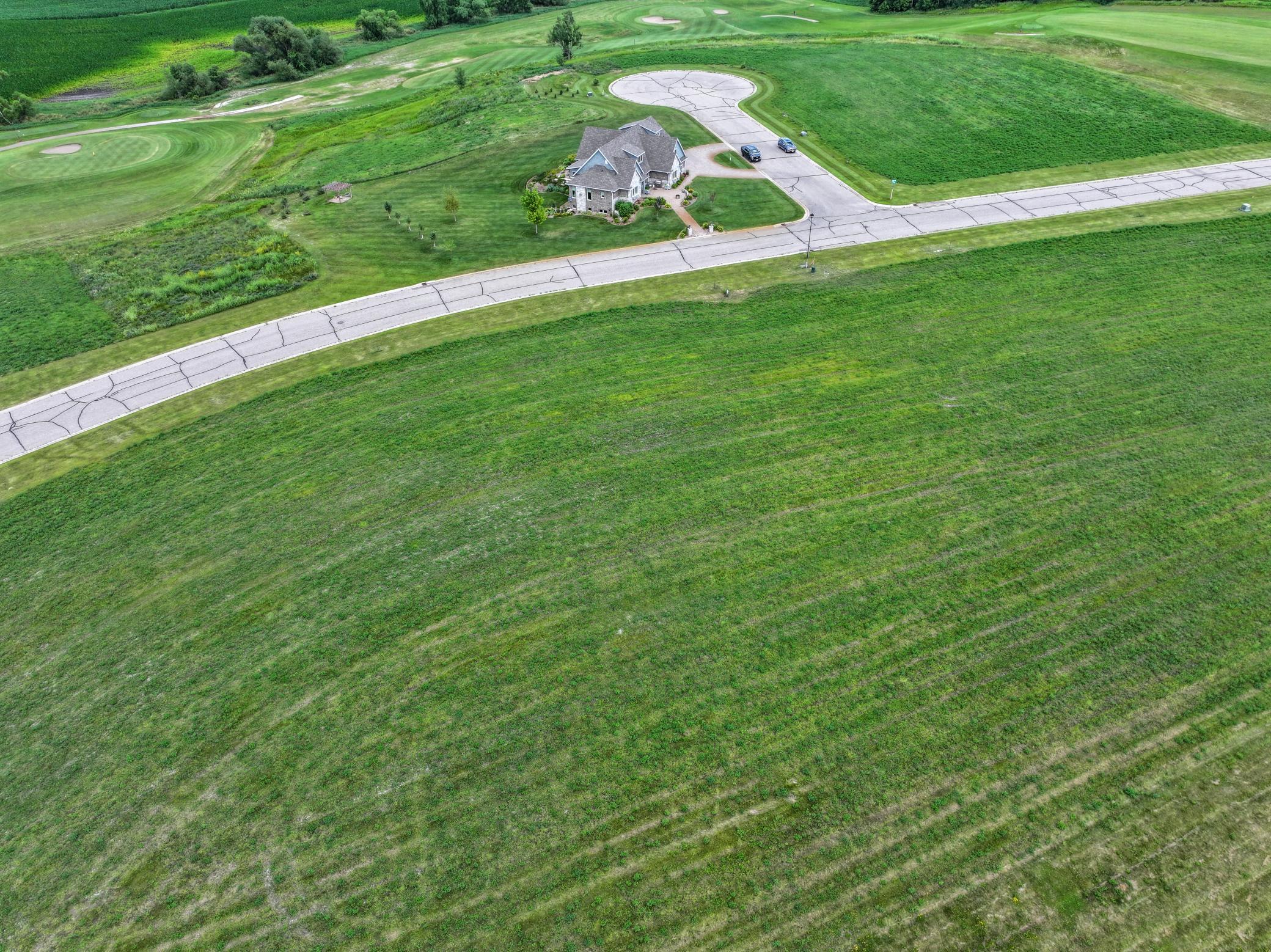 main property photo 10