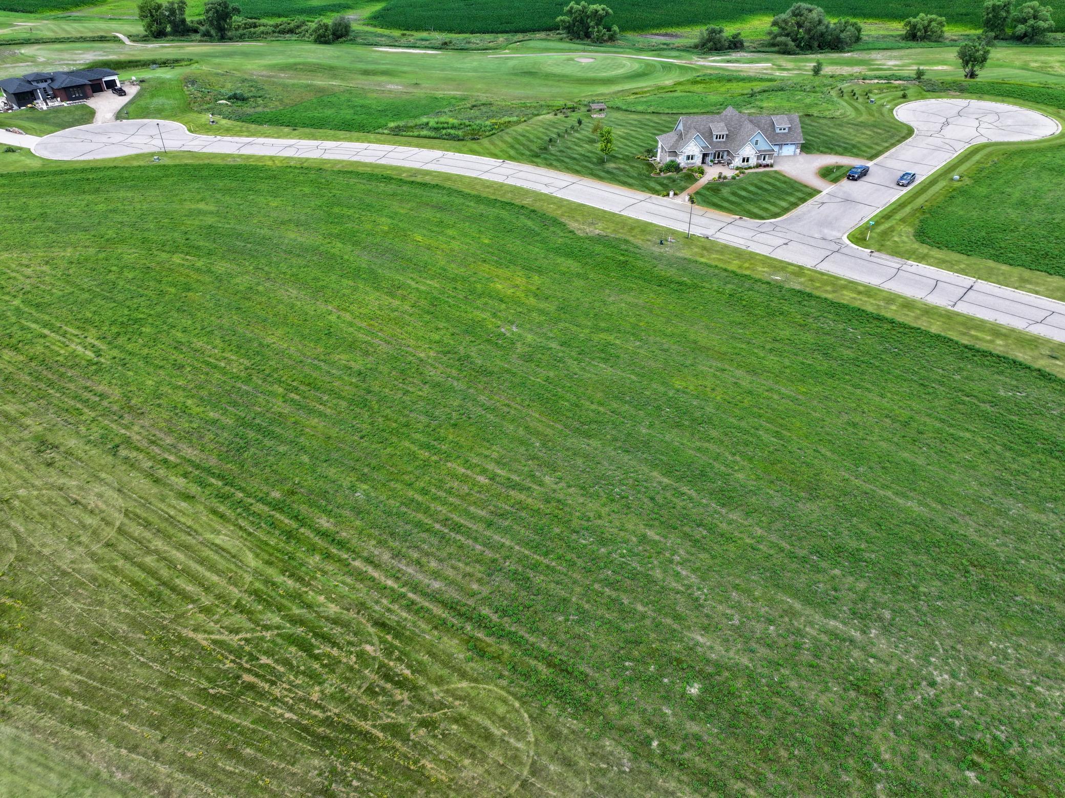 main property photo 12