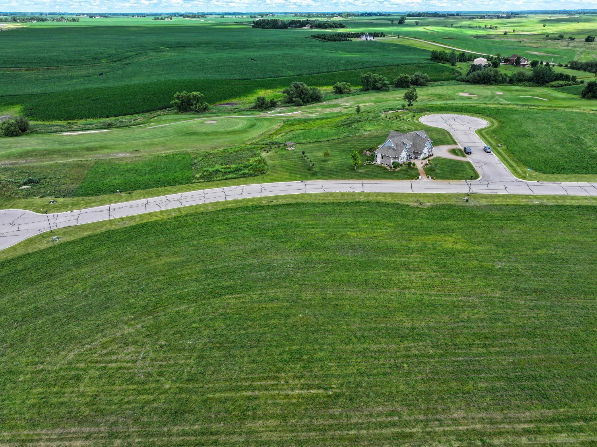 main property photo 11