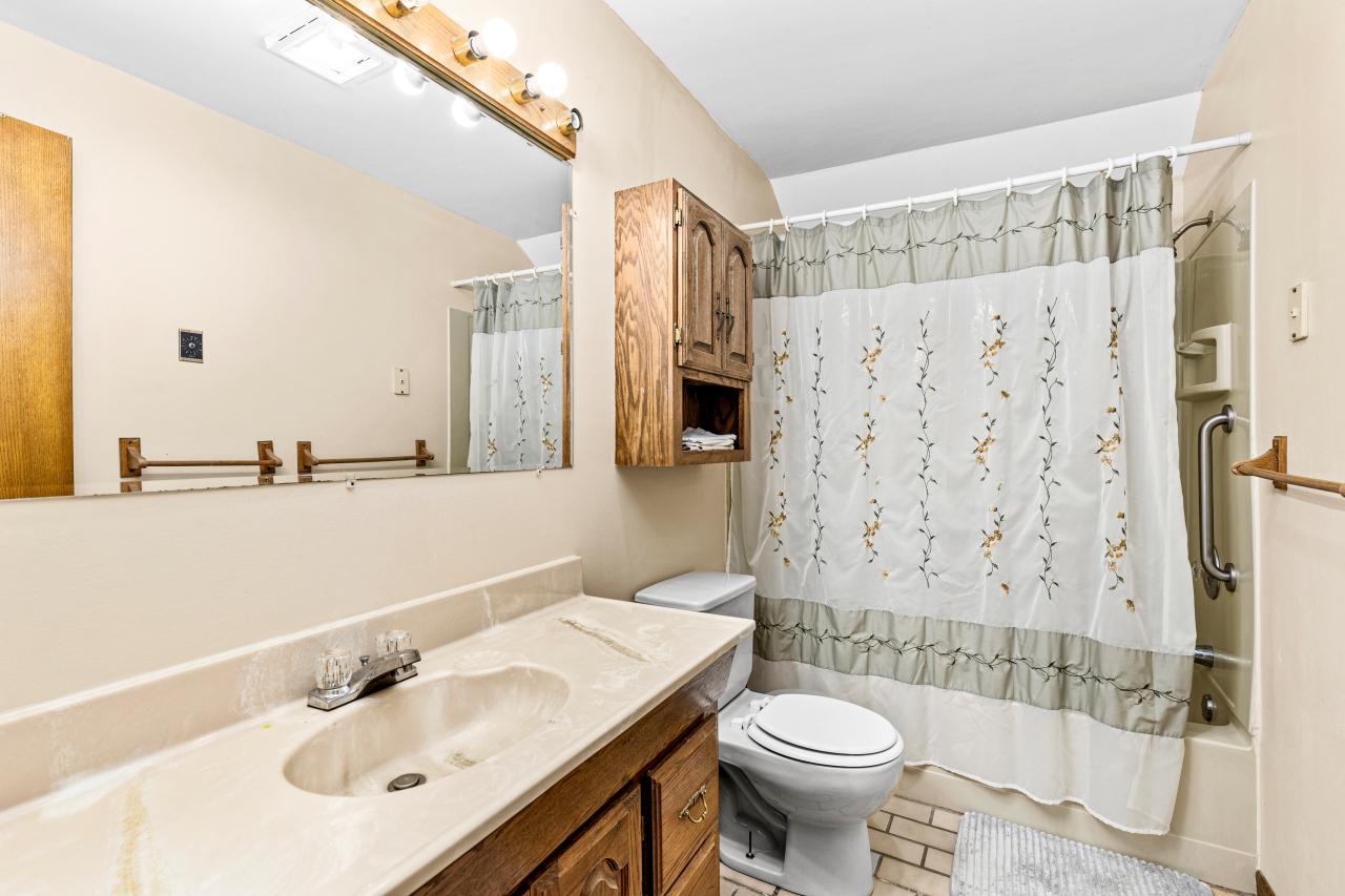 main property photo 112