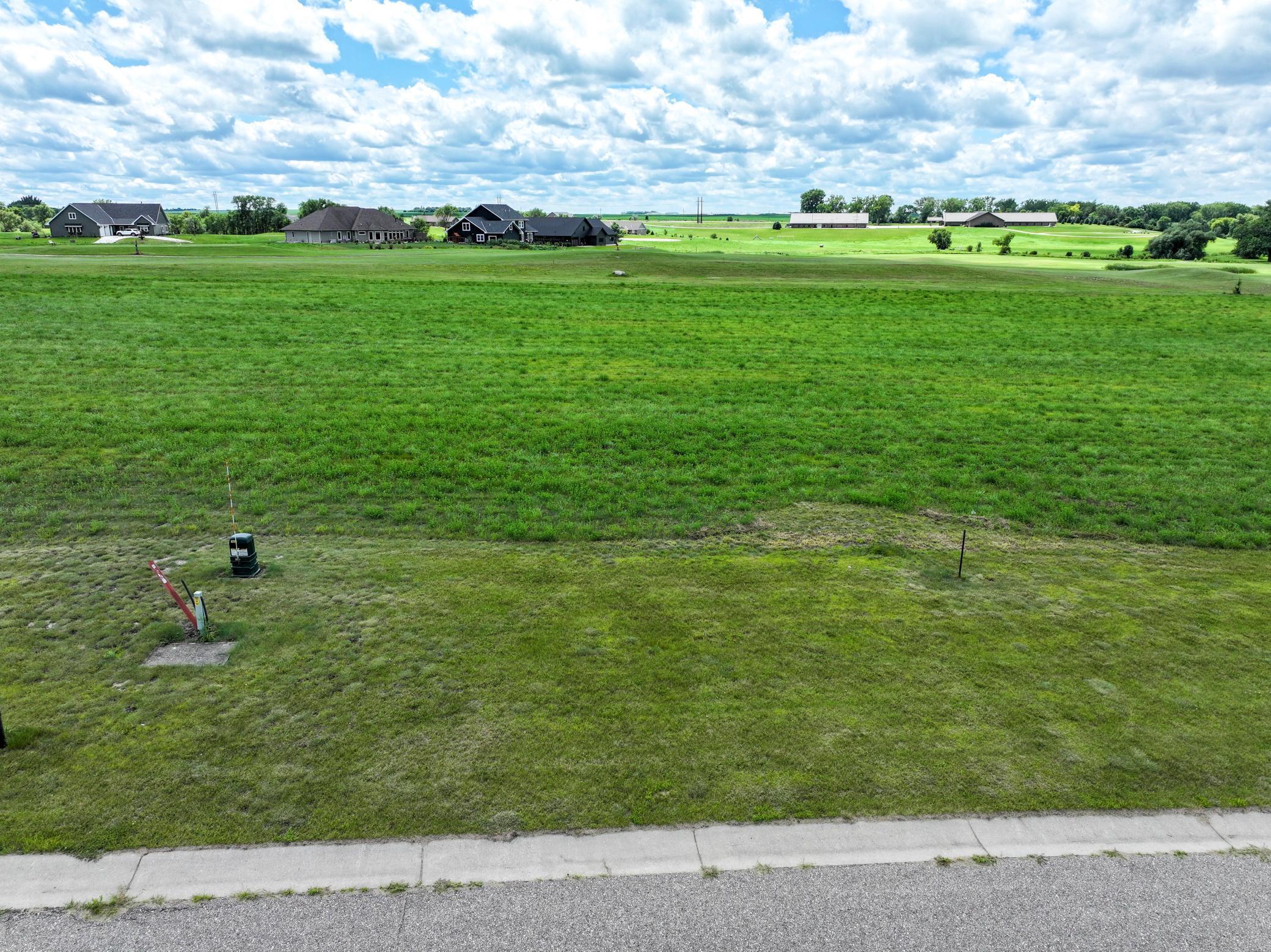 main property photo 16