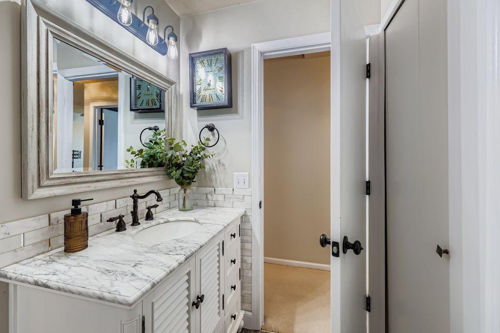 property viewer photo 18